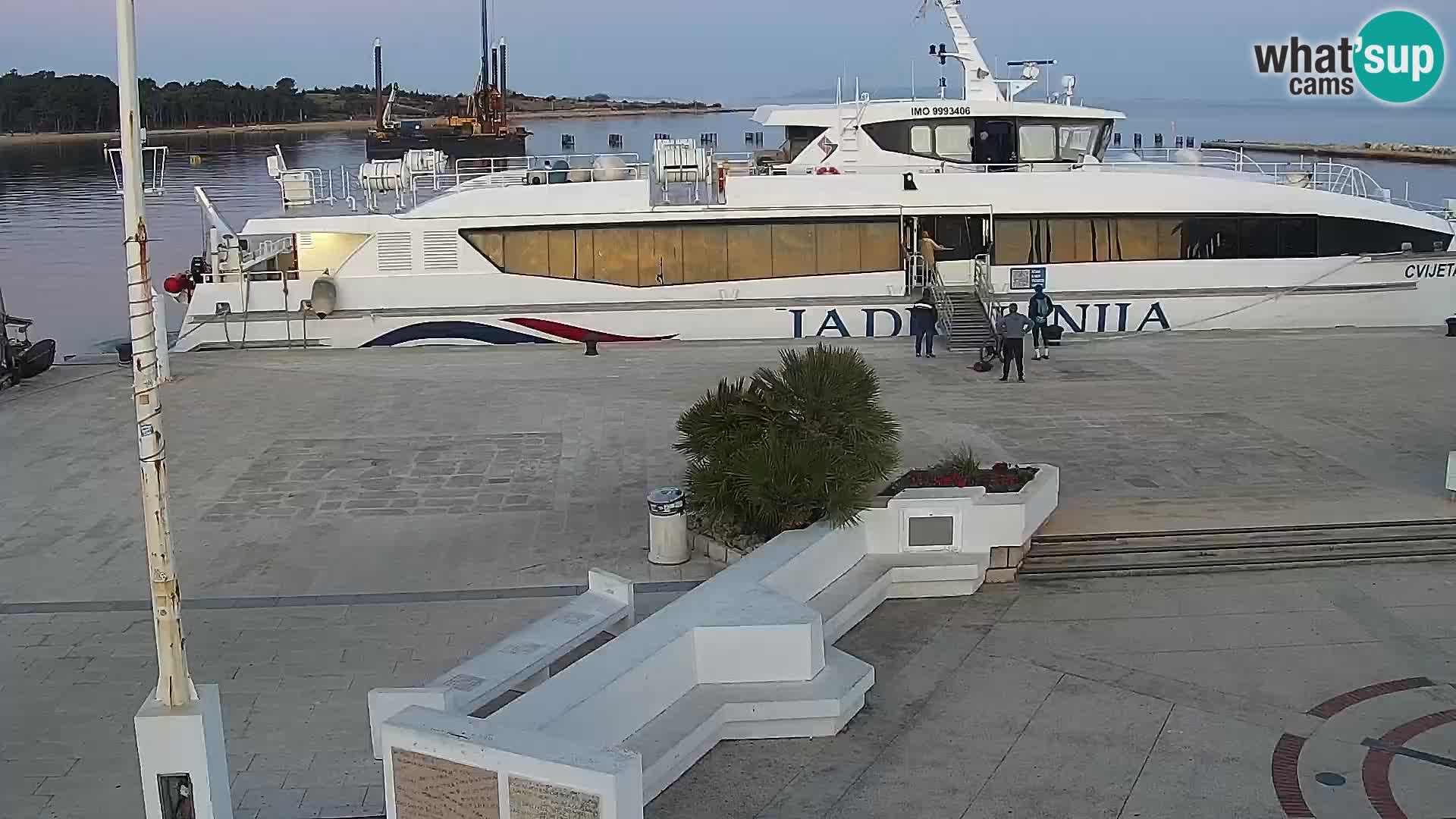 Webcam Novalja seaside promenade