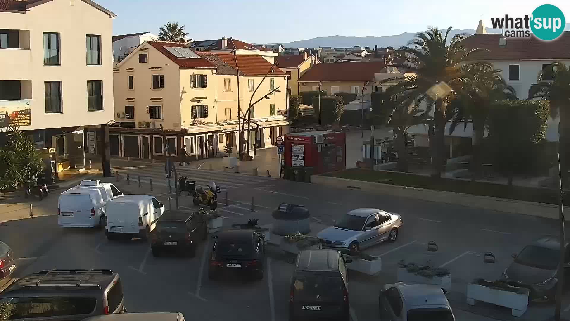 Novalja spletna kamera promenada