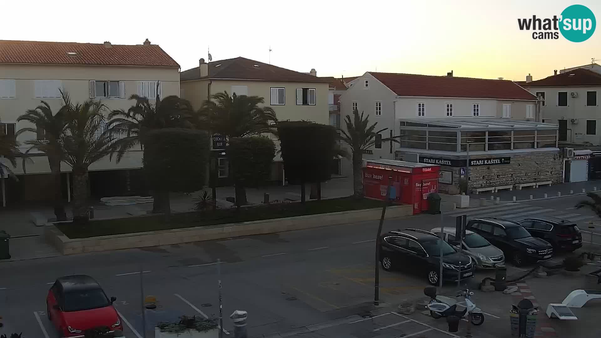 Novalja spletna kamera promenada