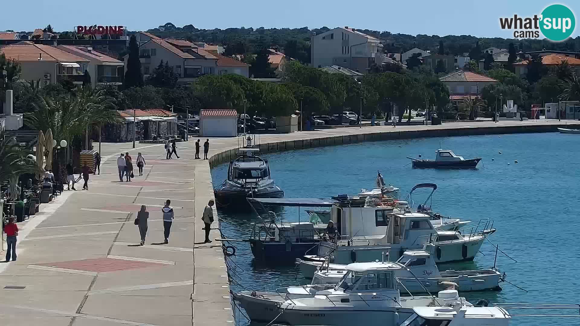 Novalja spletna kamera promenada