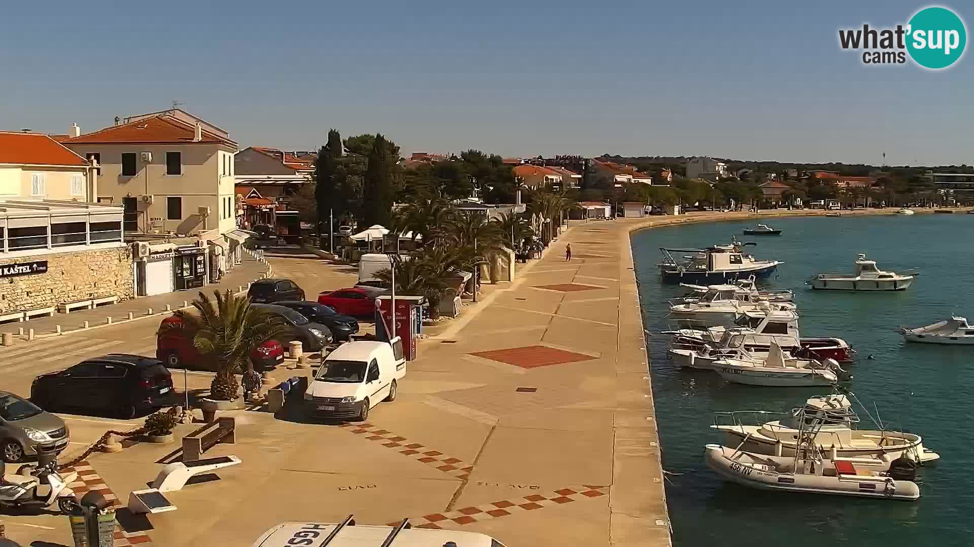 Web kamera Novalja promenada