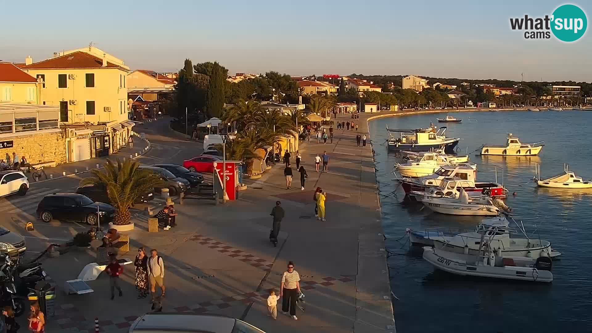 Webcam Novalja seaside promenade
