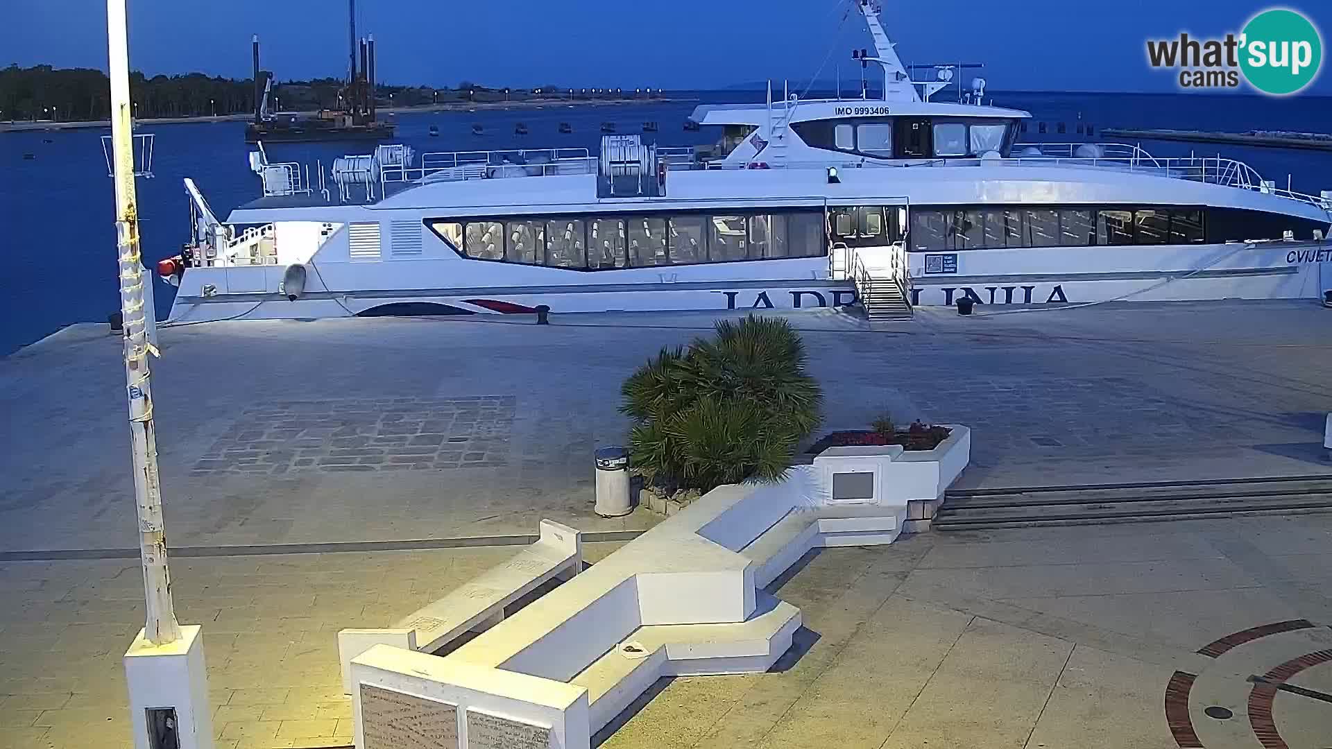 Webcam Novalja seaside promenade
