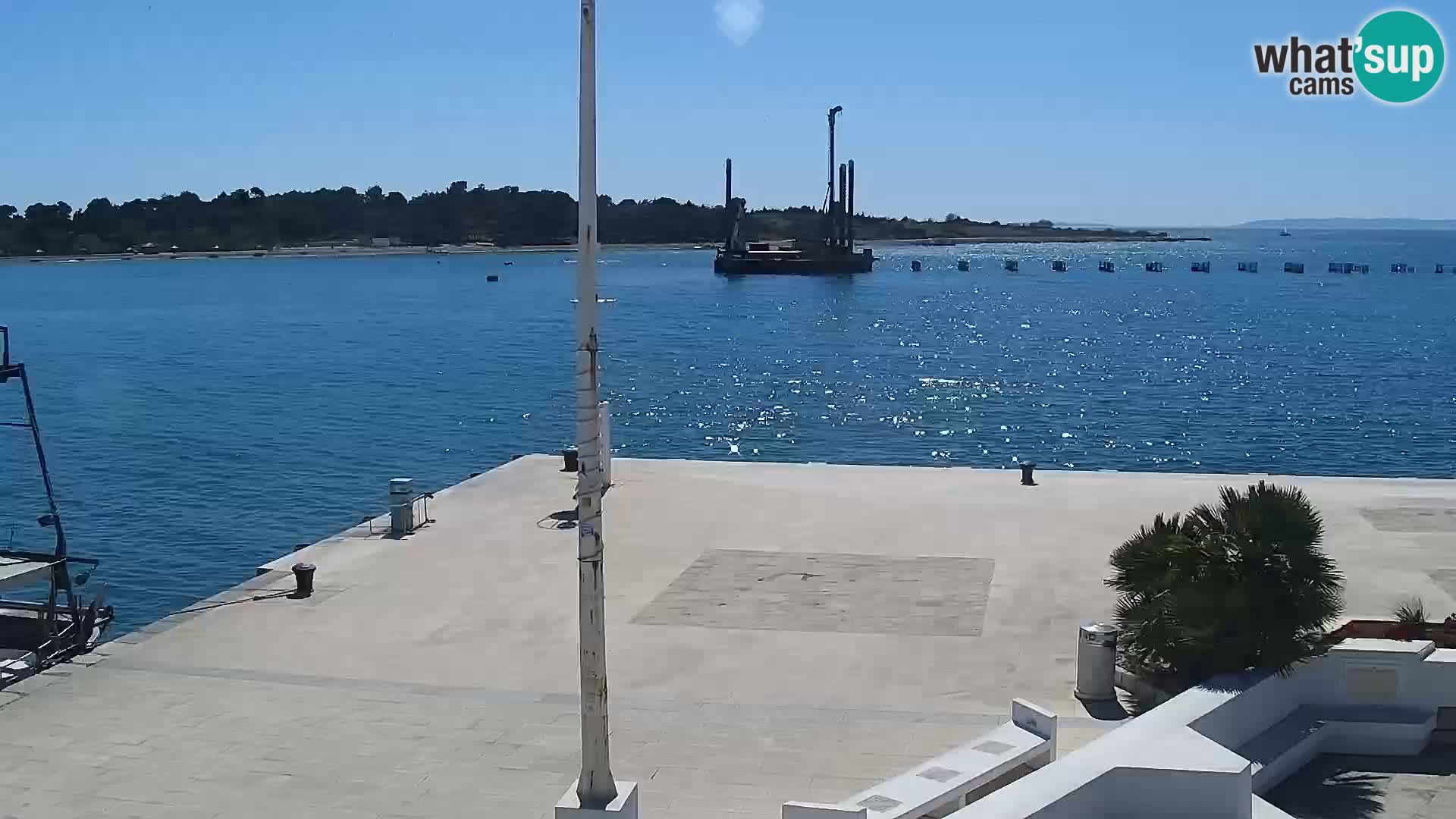 Webcam Novalja seaside promenade