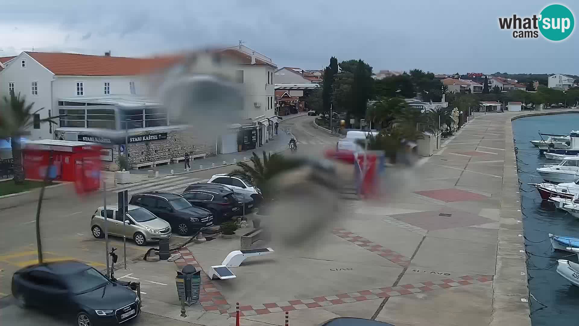 Web kamera Novalja promenada