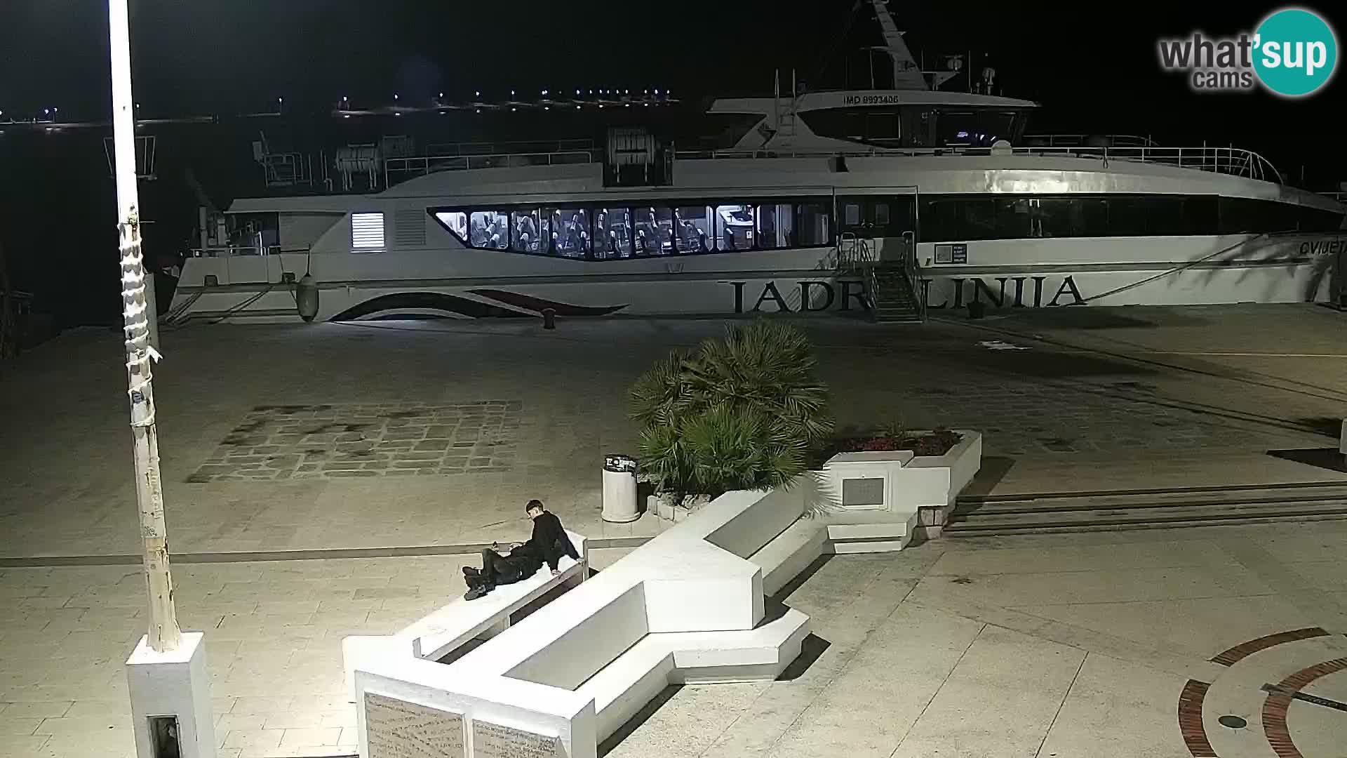 Webcam Novalja seaside promenade