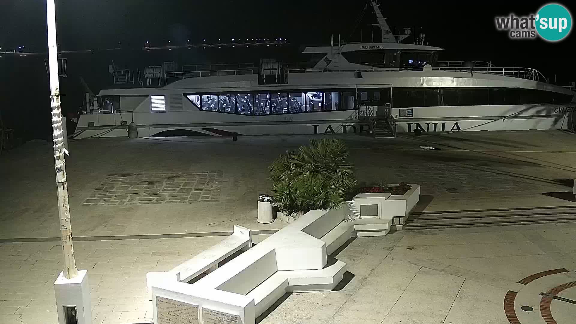 Webcam Novalja seaside promenade