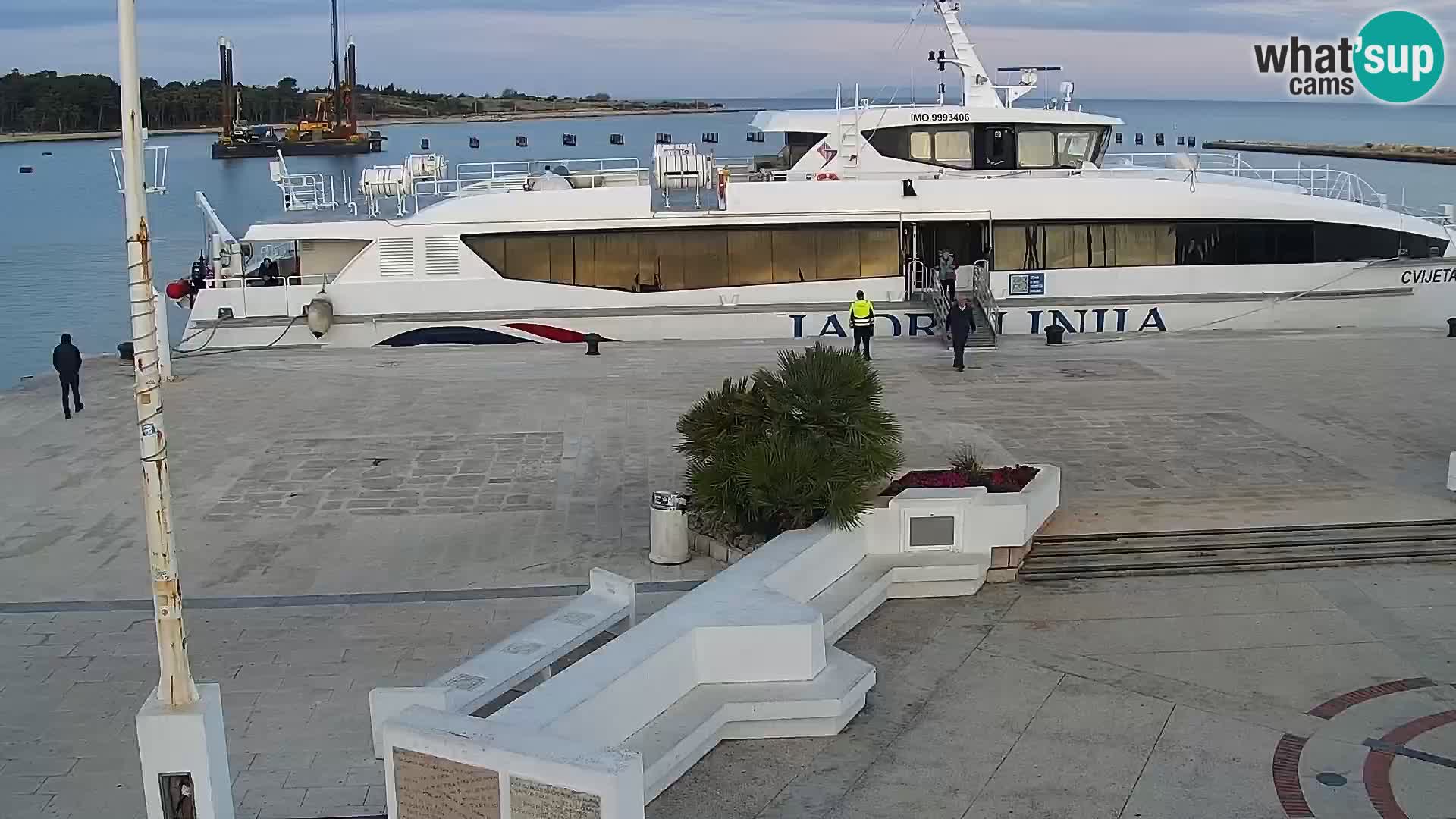 Webcam Novalja seaside promenade