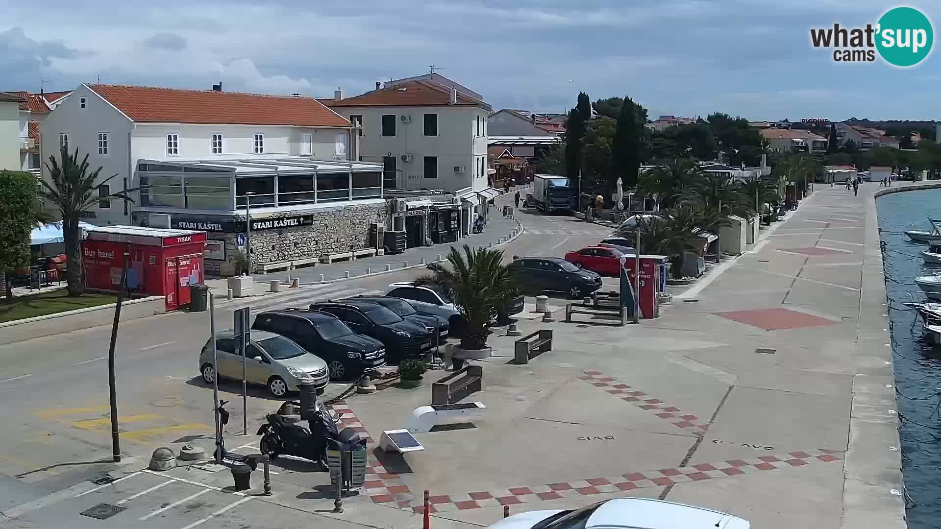 Novalja spletna kamera promenada
