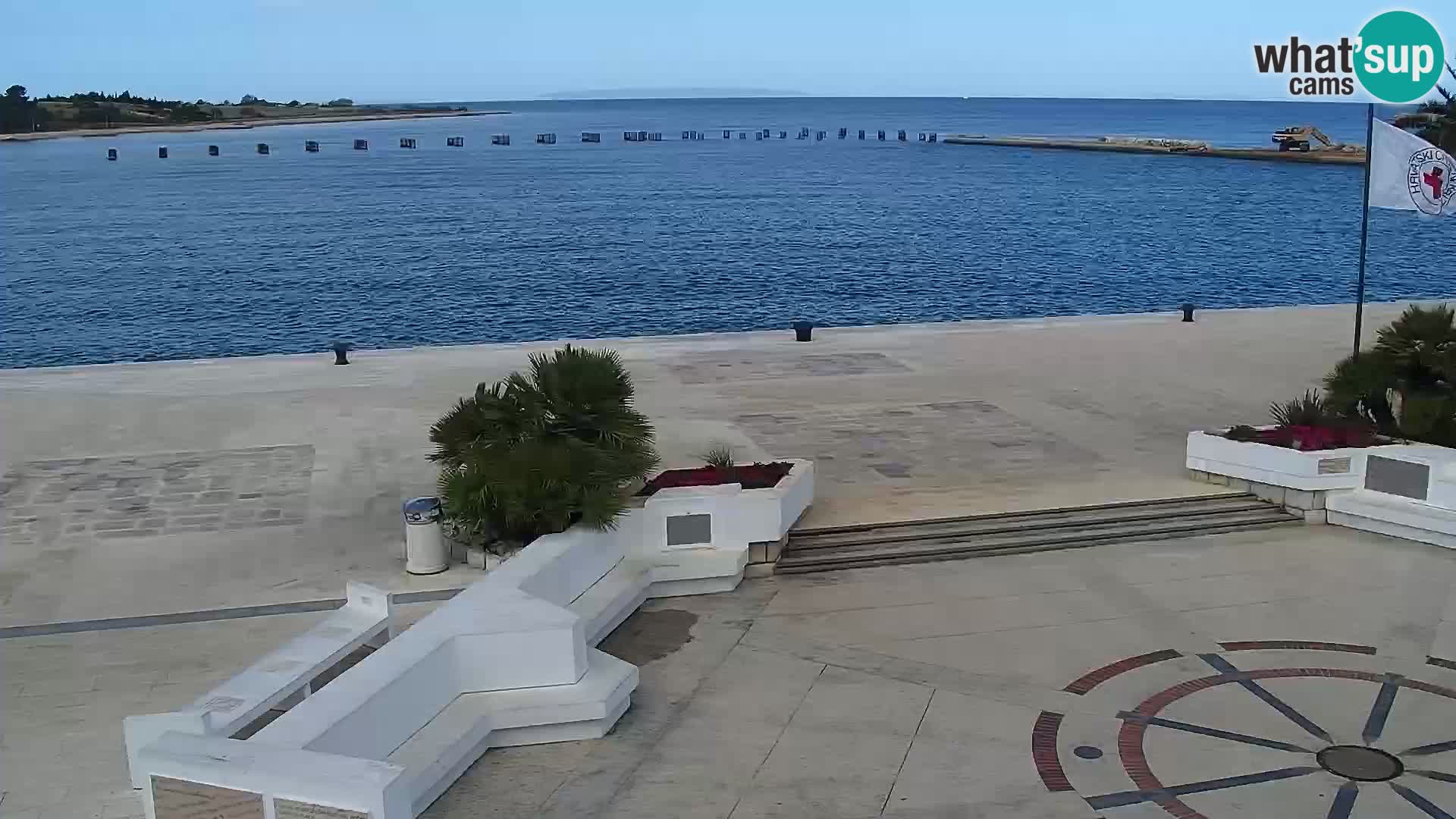 Novalja spletna kamera promenada