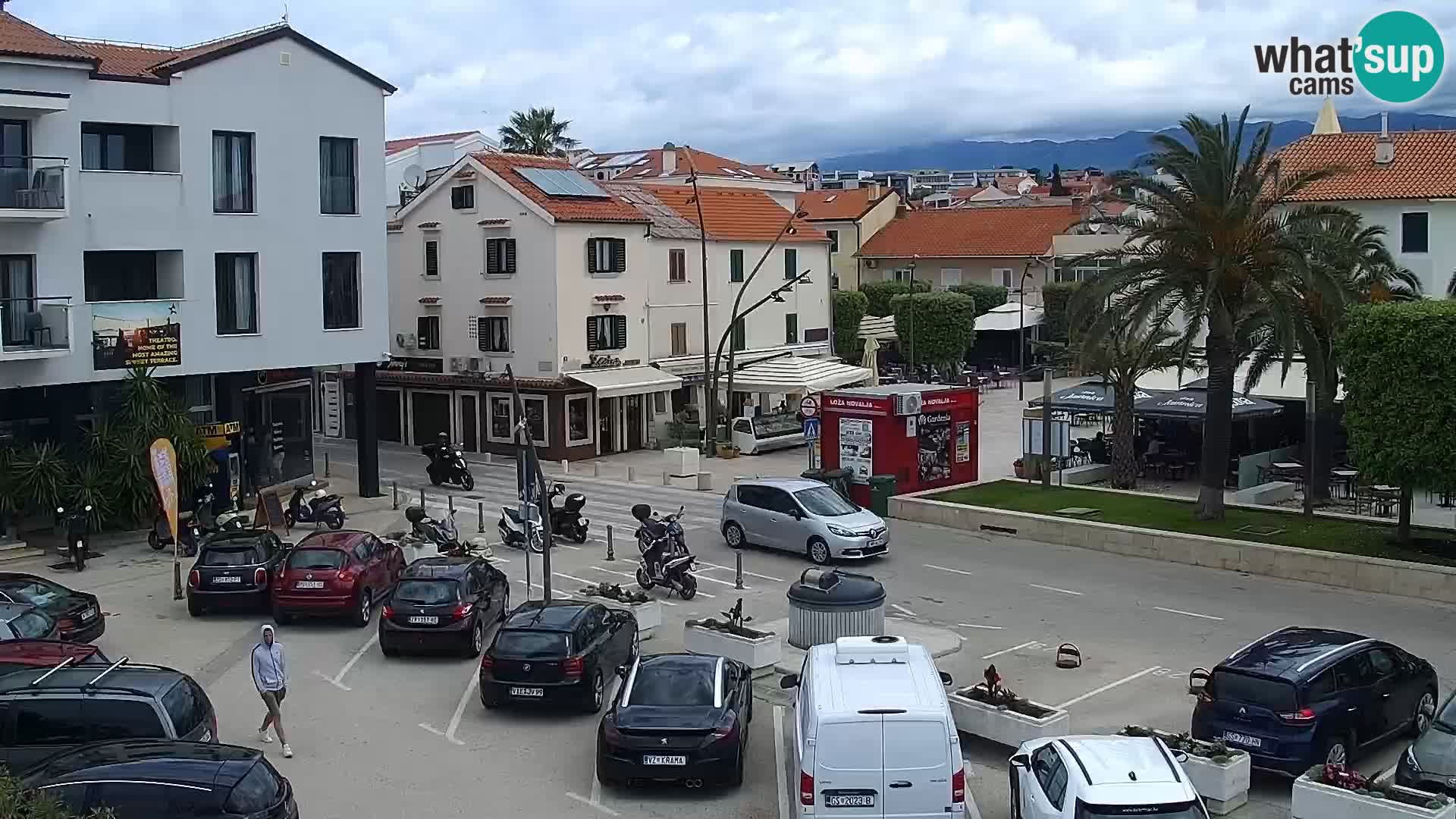 Webcam Novalja seaside promenade