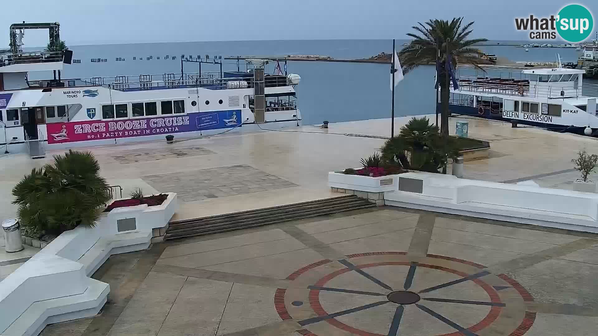 Web kamera Novalja promenada