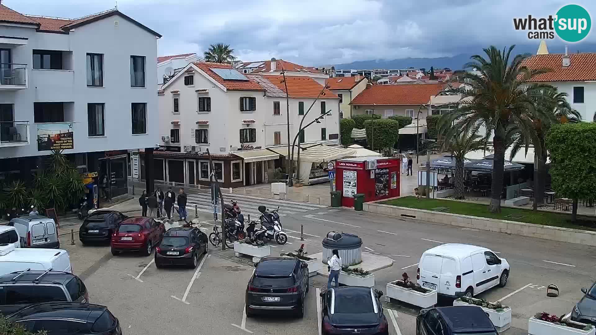Web kamera Novalja promenada