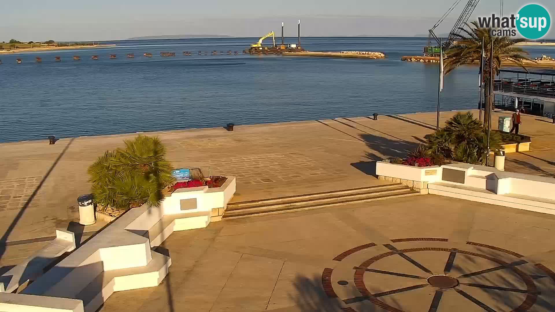 Webcam Novalja seaside promenade