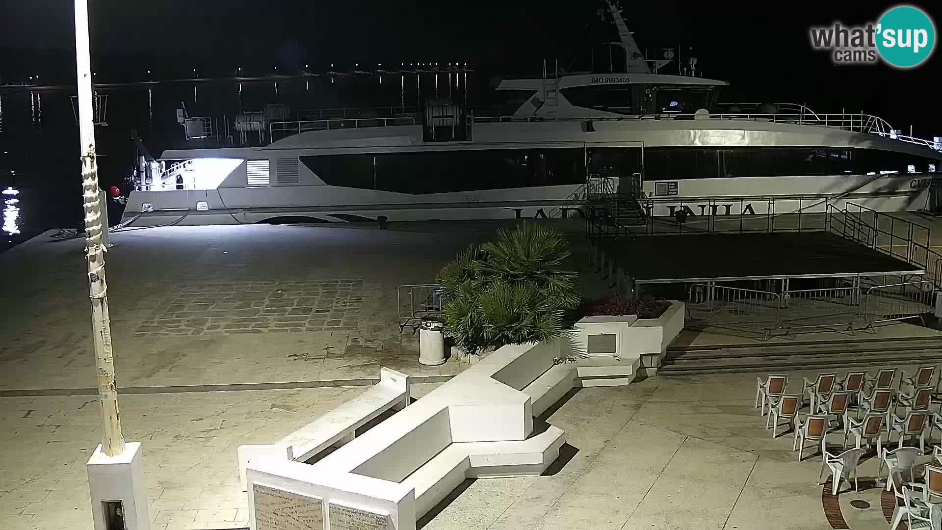 Webcam Novalja seaside promenade