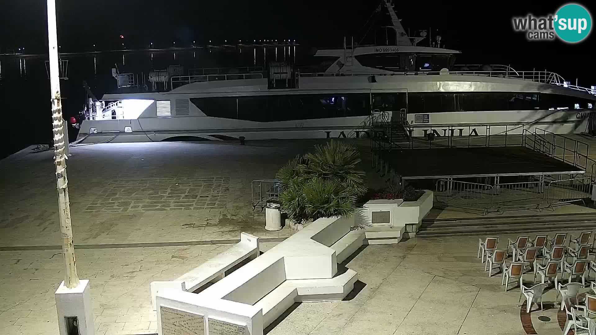 Webcam Novalja seaside promenade