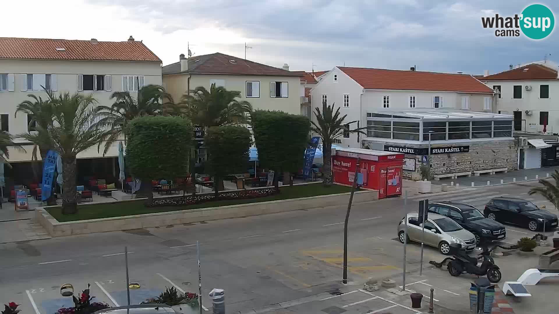 Novalja spletna kamera promenada