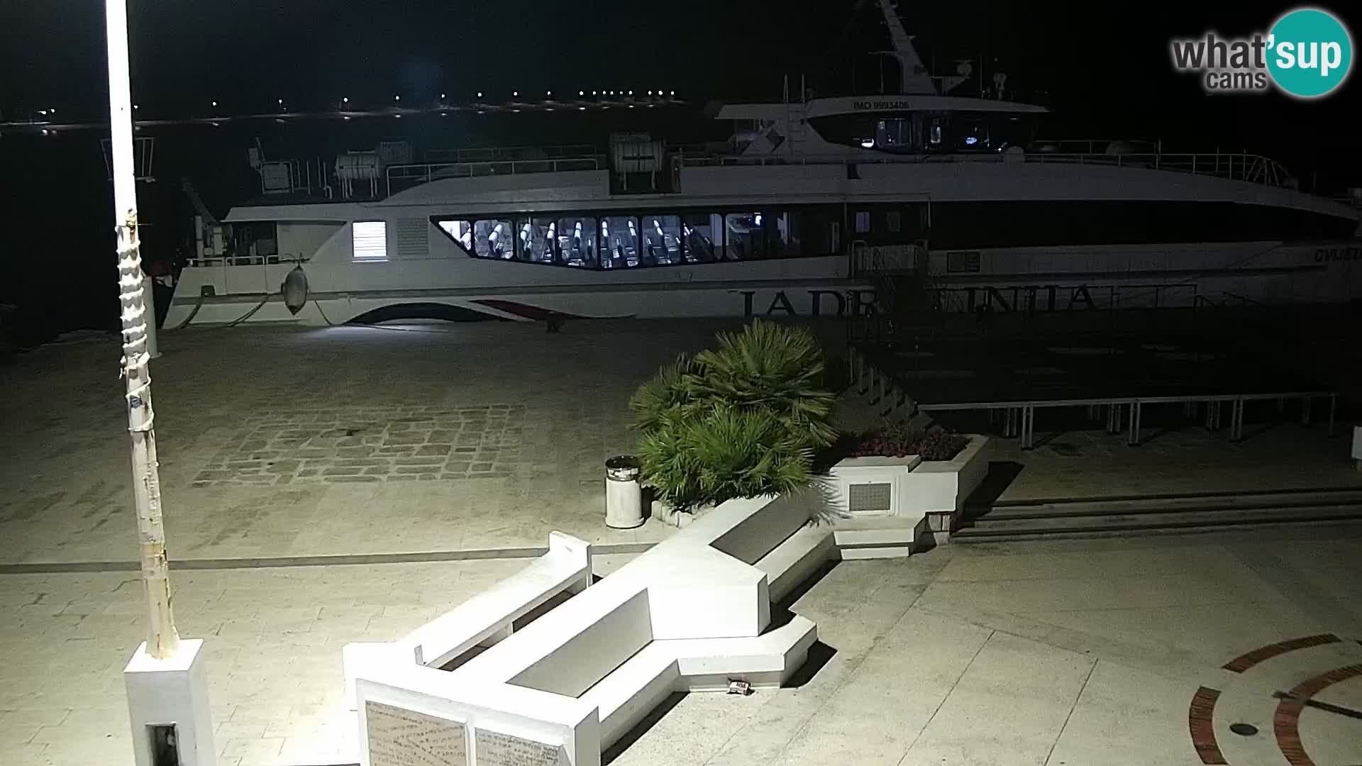 Webcam Novalja seaside promenade