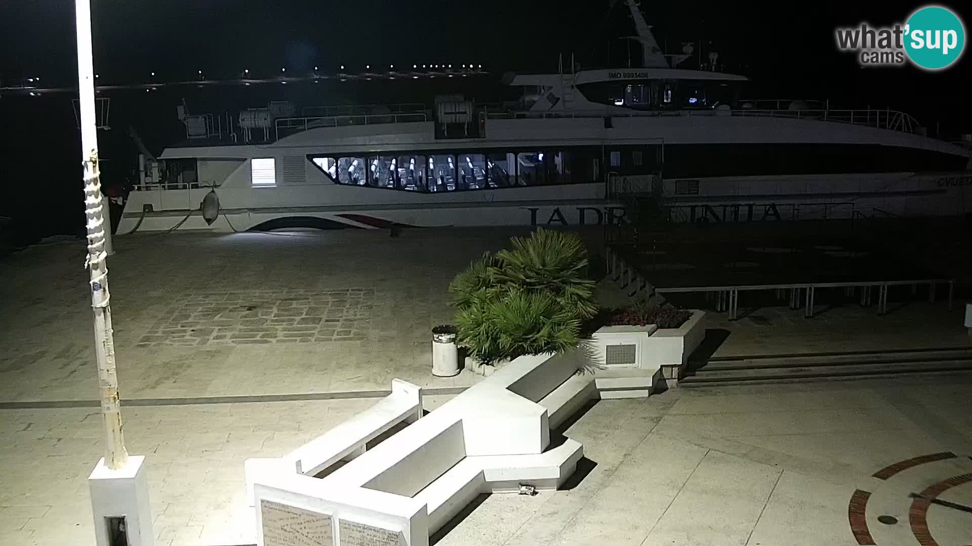Webcam Novalja seaside promenade