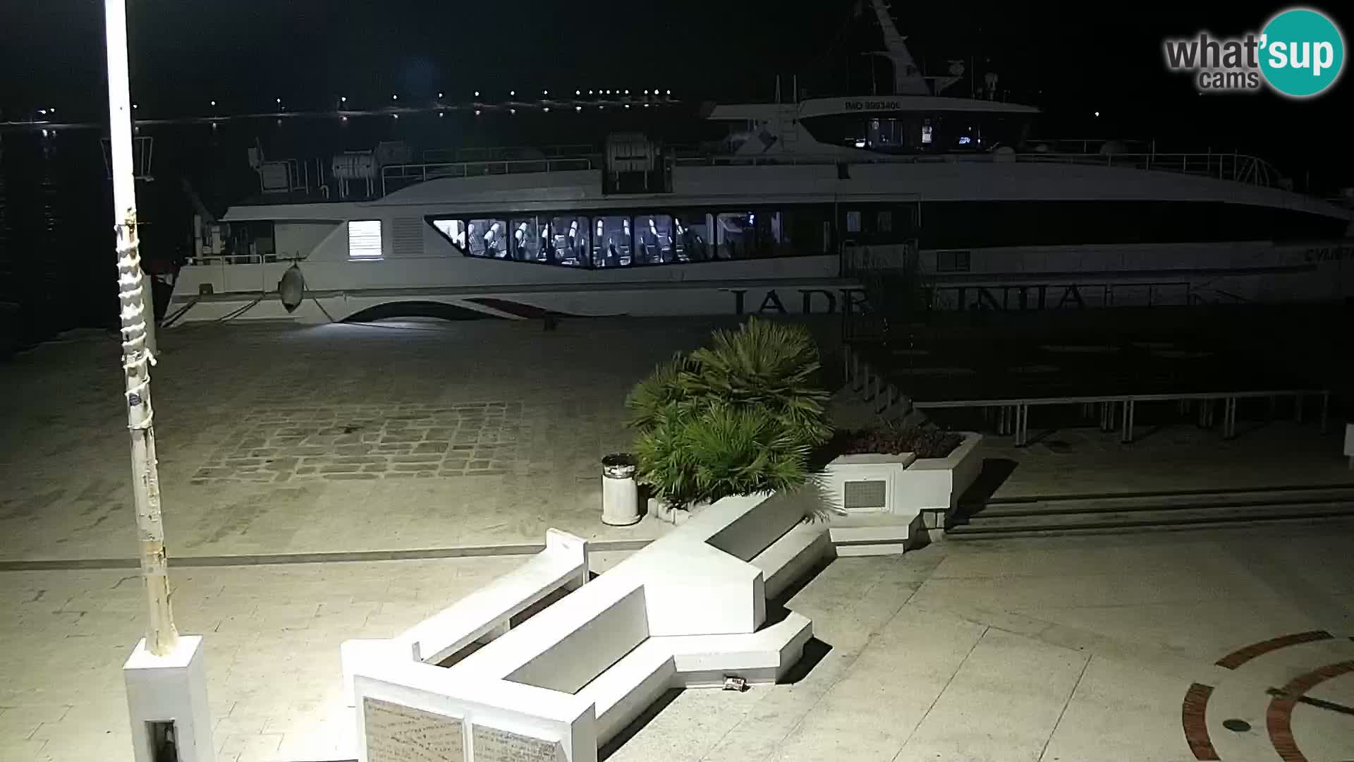 Webcam Novalja seaside promenade