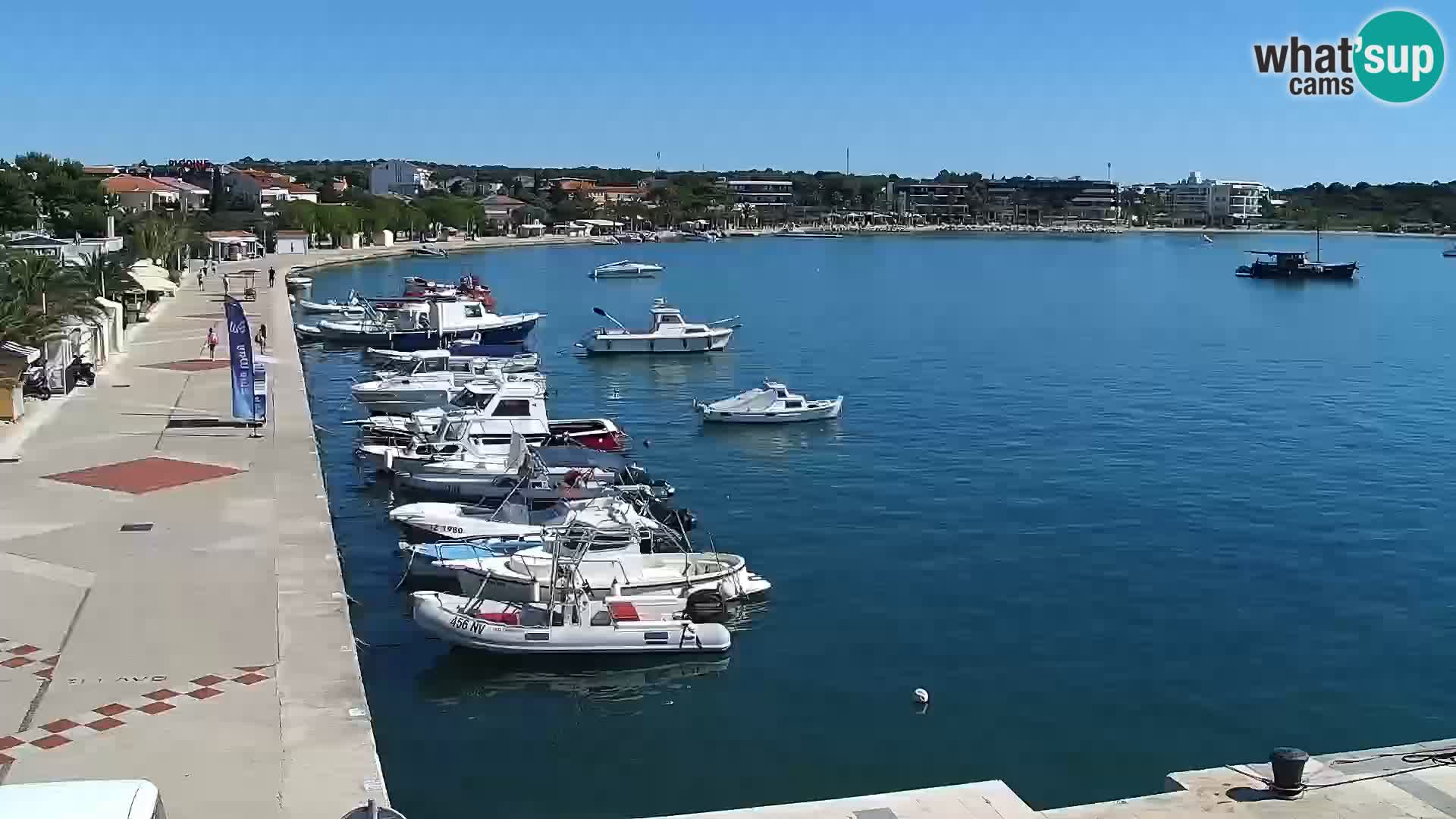 Web kamera Novalja promenada