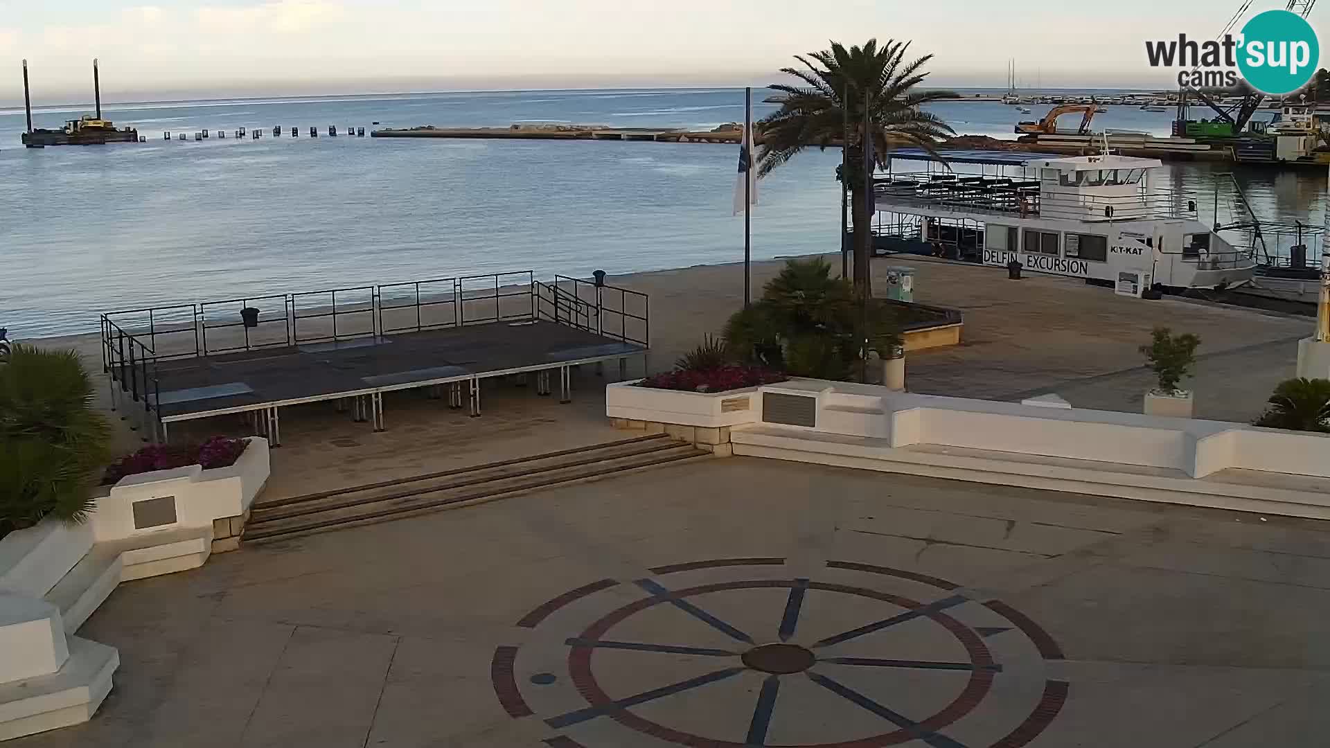 Webcam Novalja seaside promenade