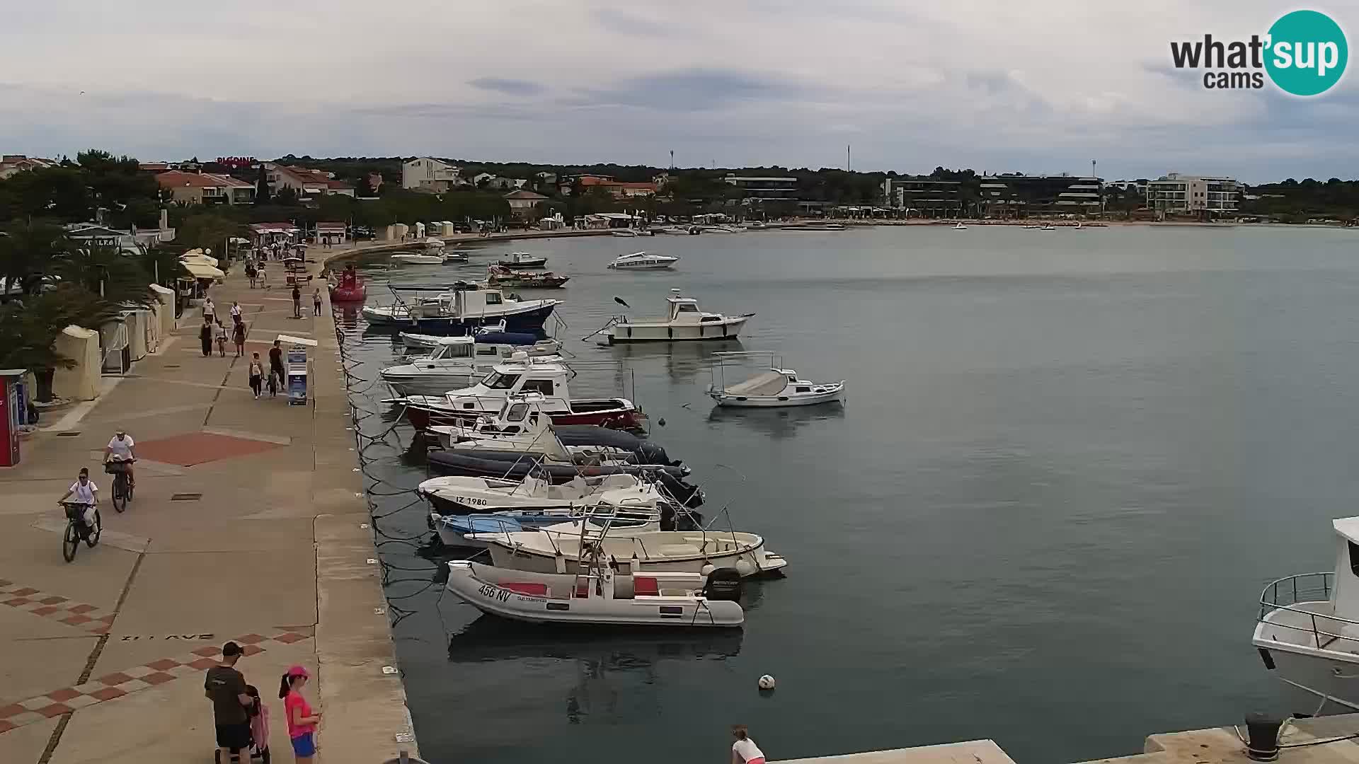 Webcam Novalja seaside promenade