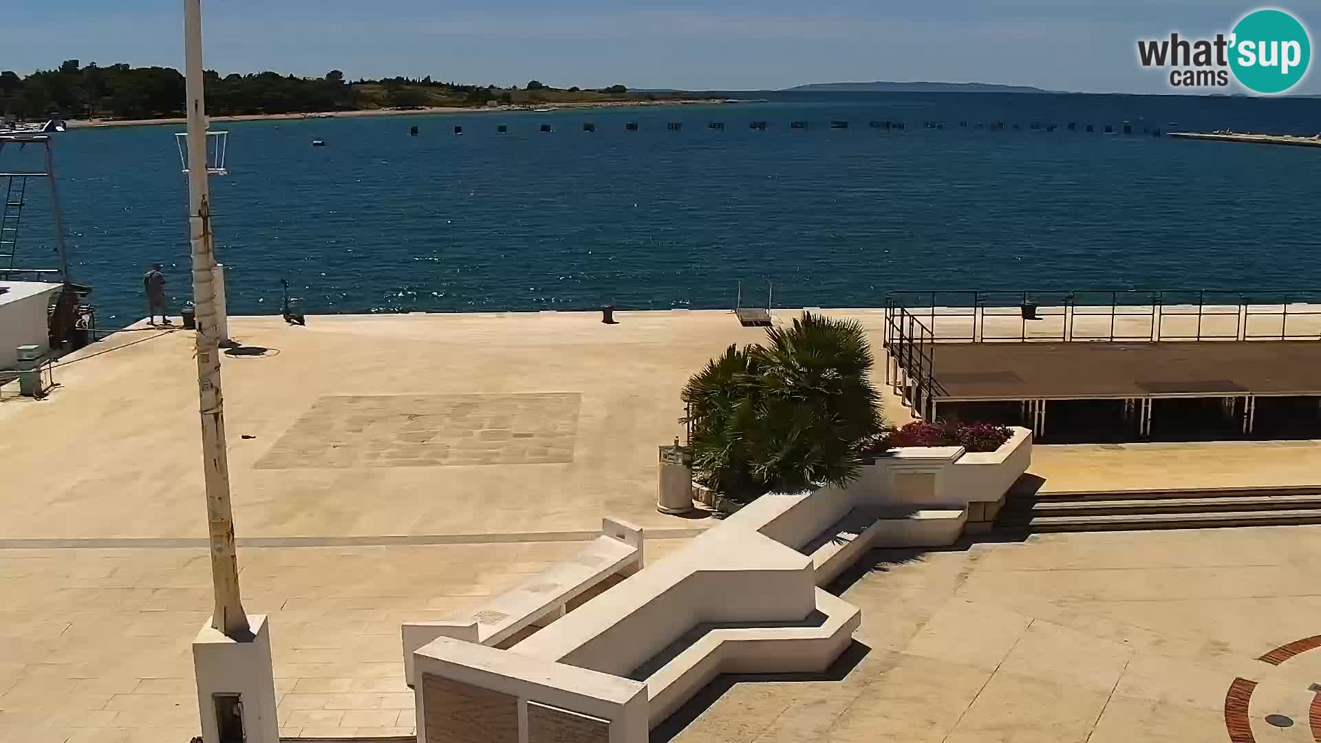 Webcam Novalja seaside promenade