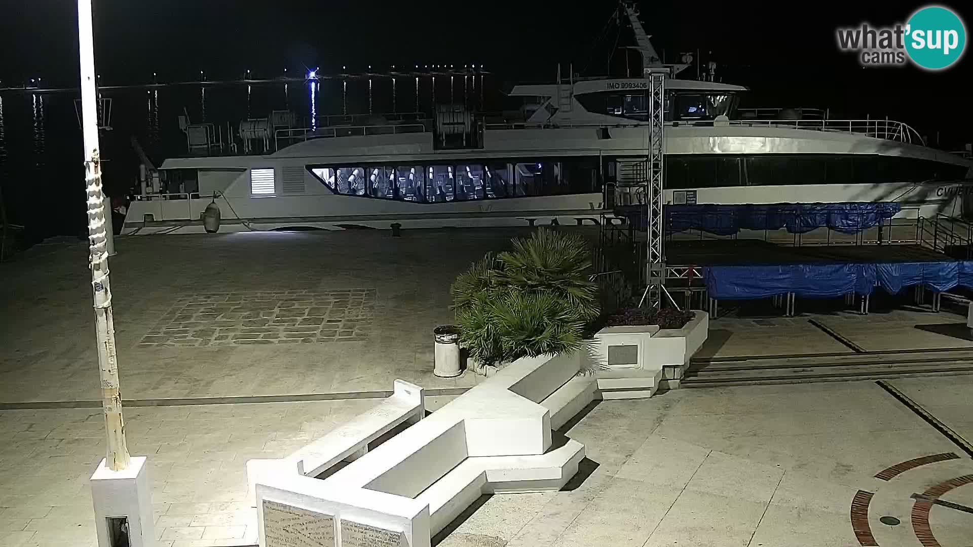 Webcam Novalja seaside promenade