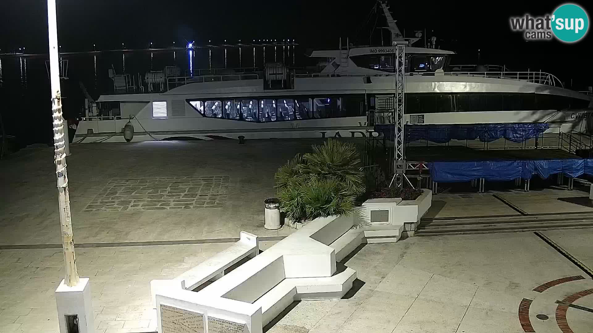 Webcam Novalja seaside promenade
