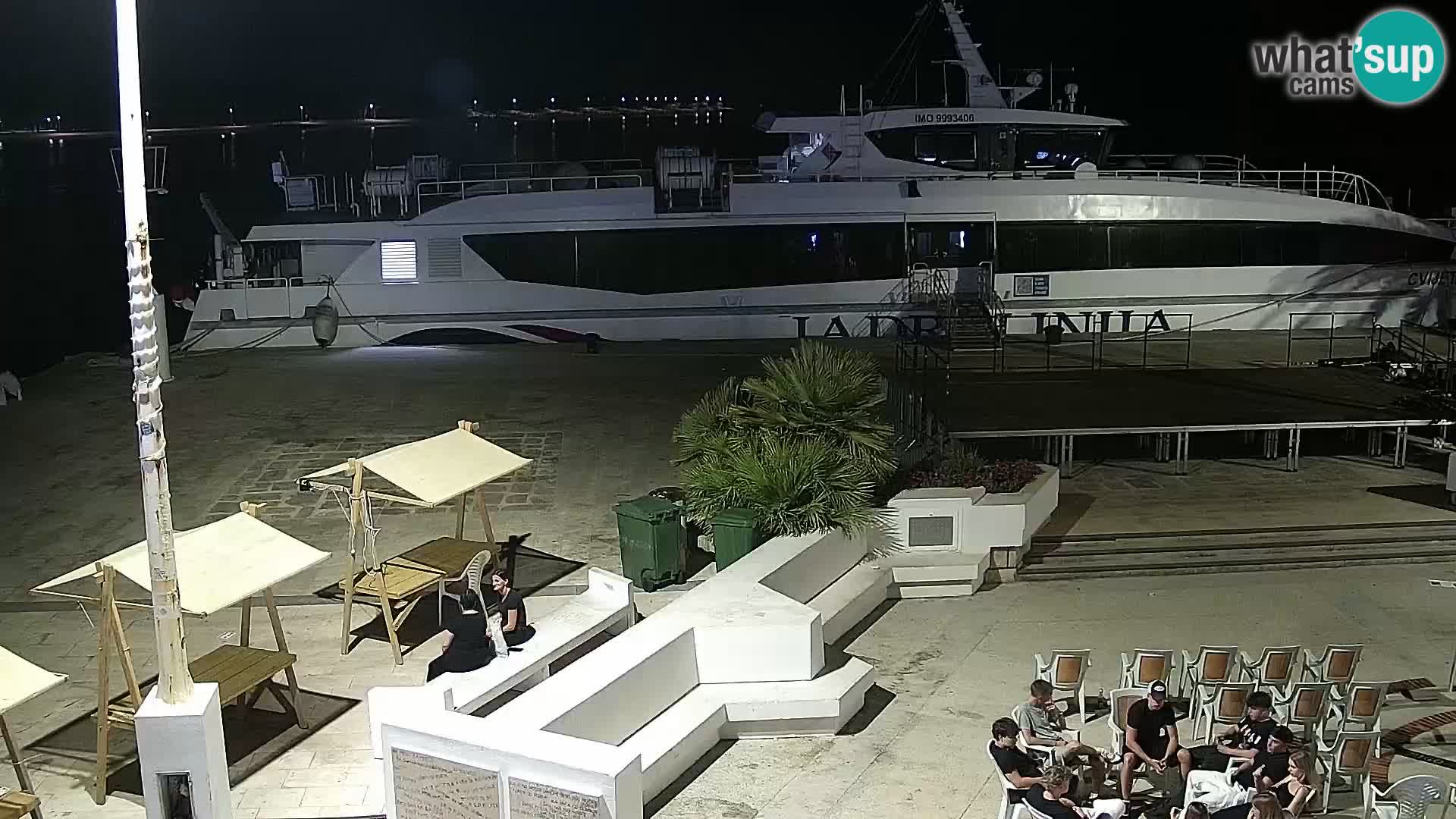 Webcam Novalja seaside promenade