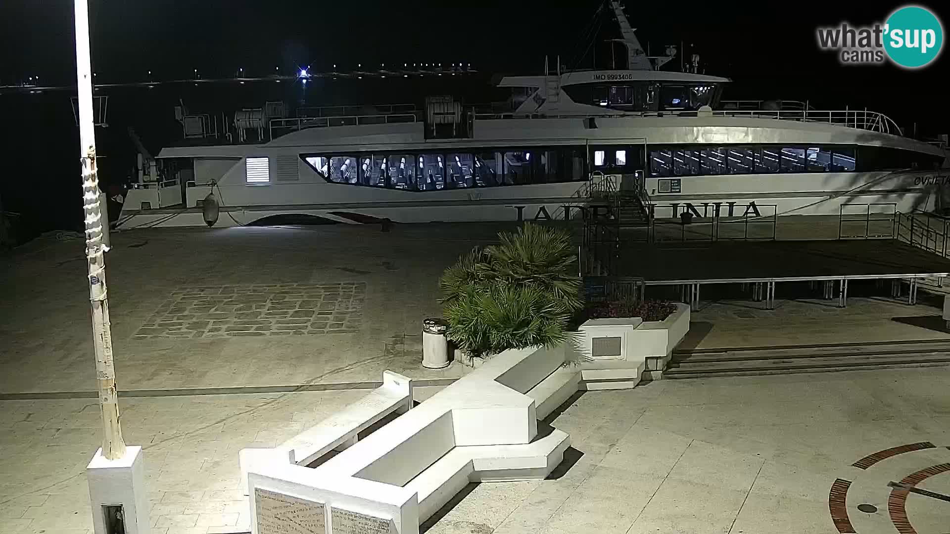 Webcam Novalja seaside promenade