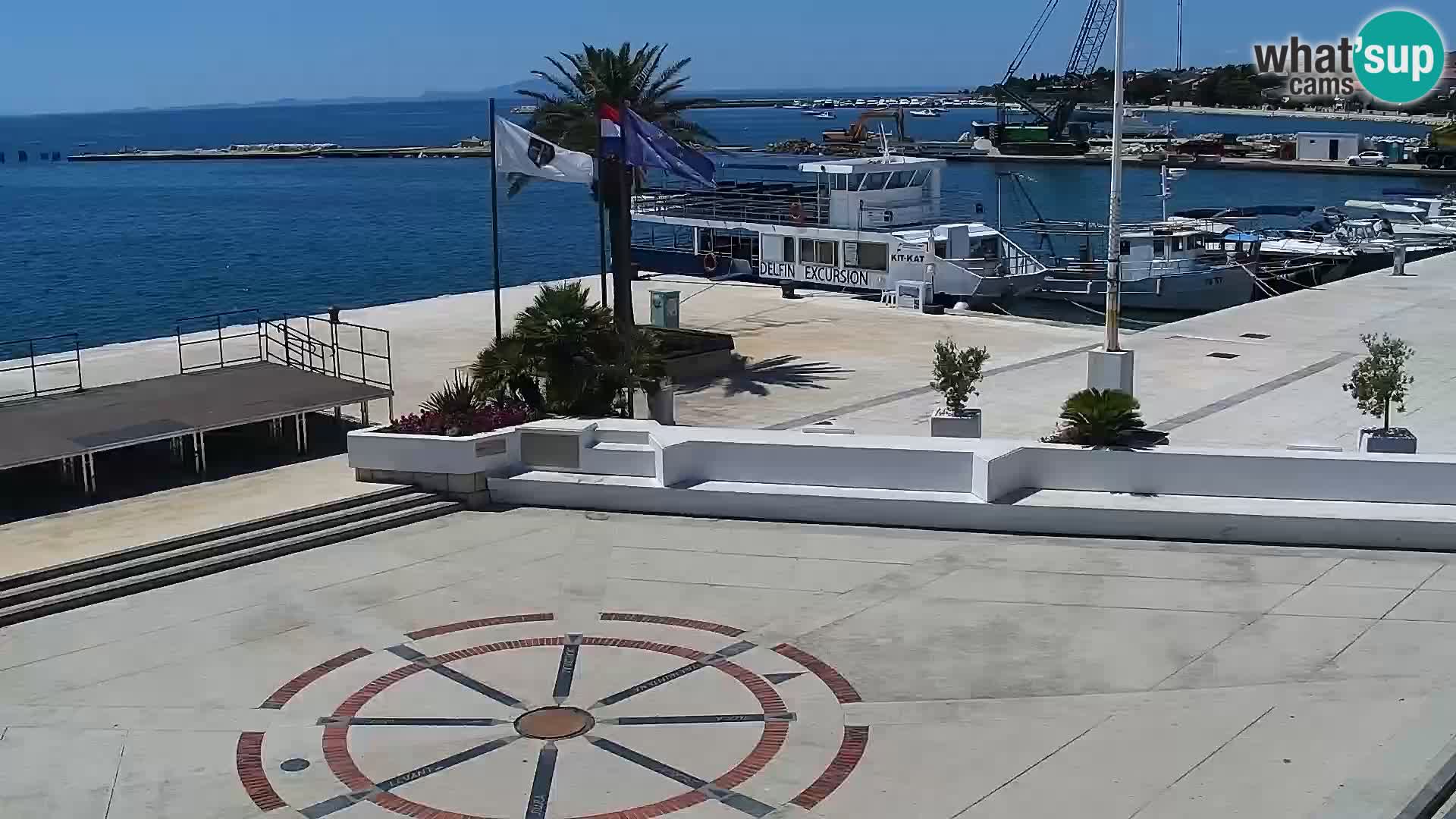 Web kamera Novalja promenada