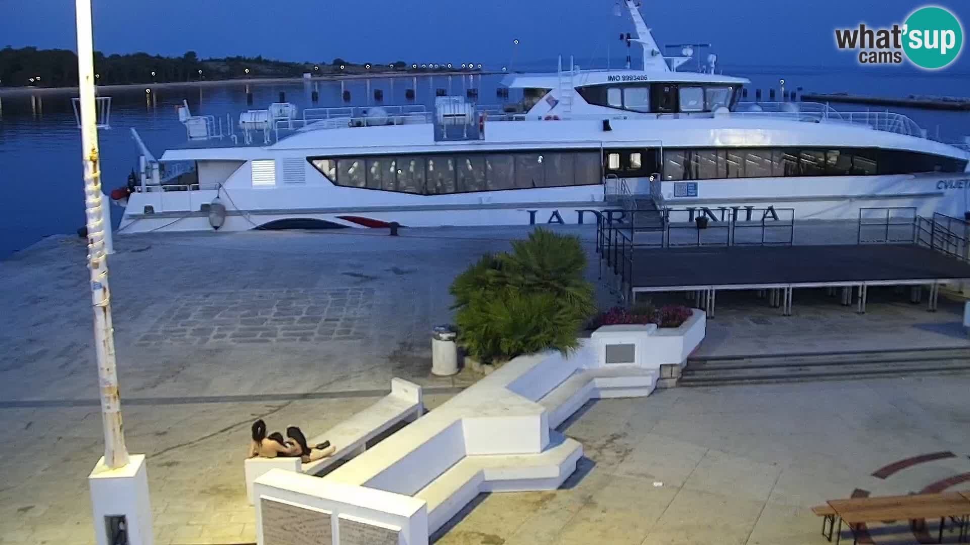 Webcam Novalja seaside promenade