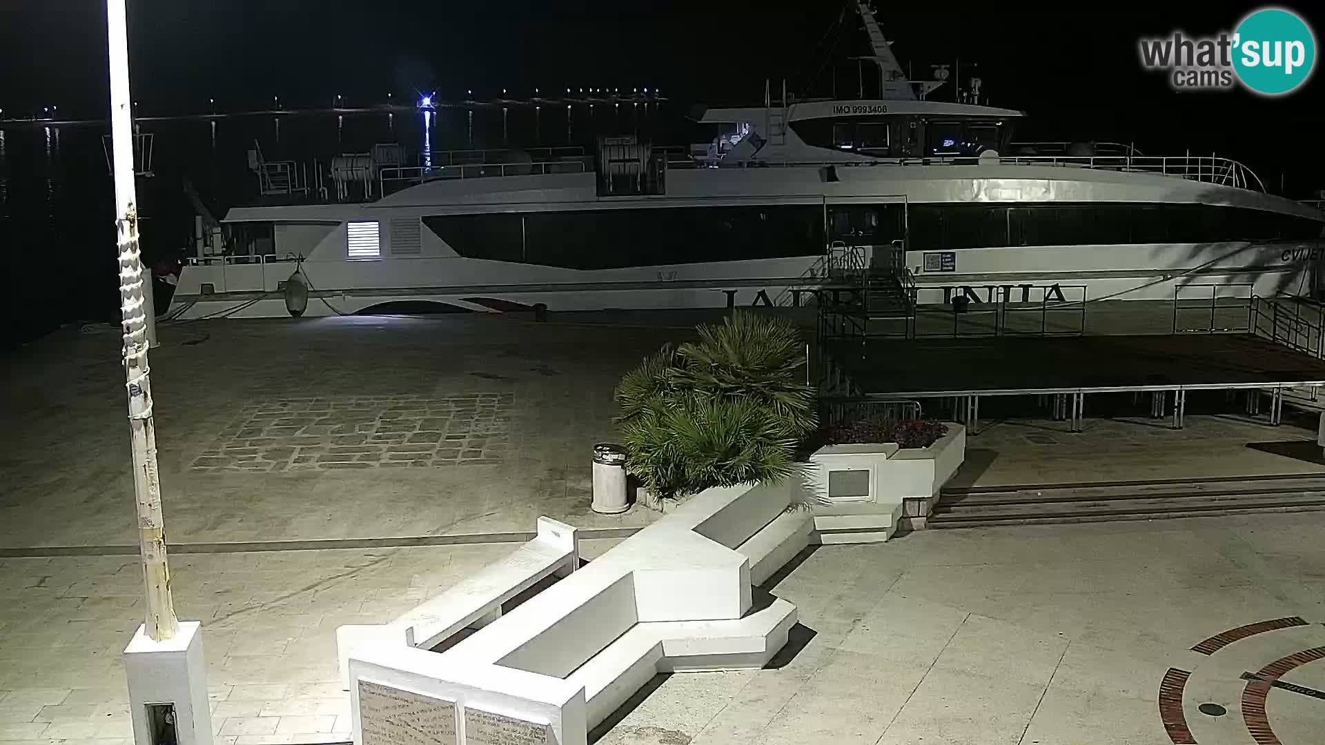 Livecam Promenade a Novalja