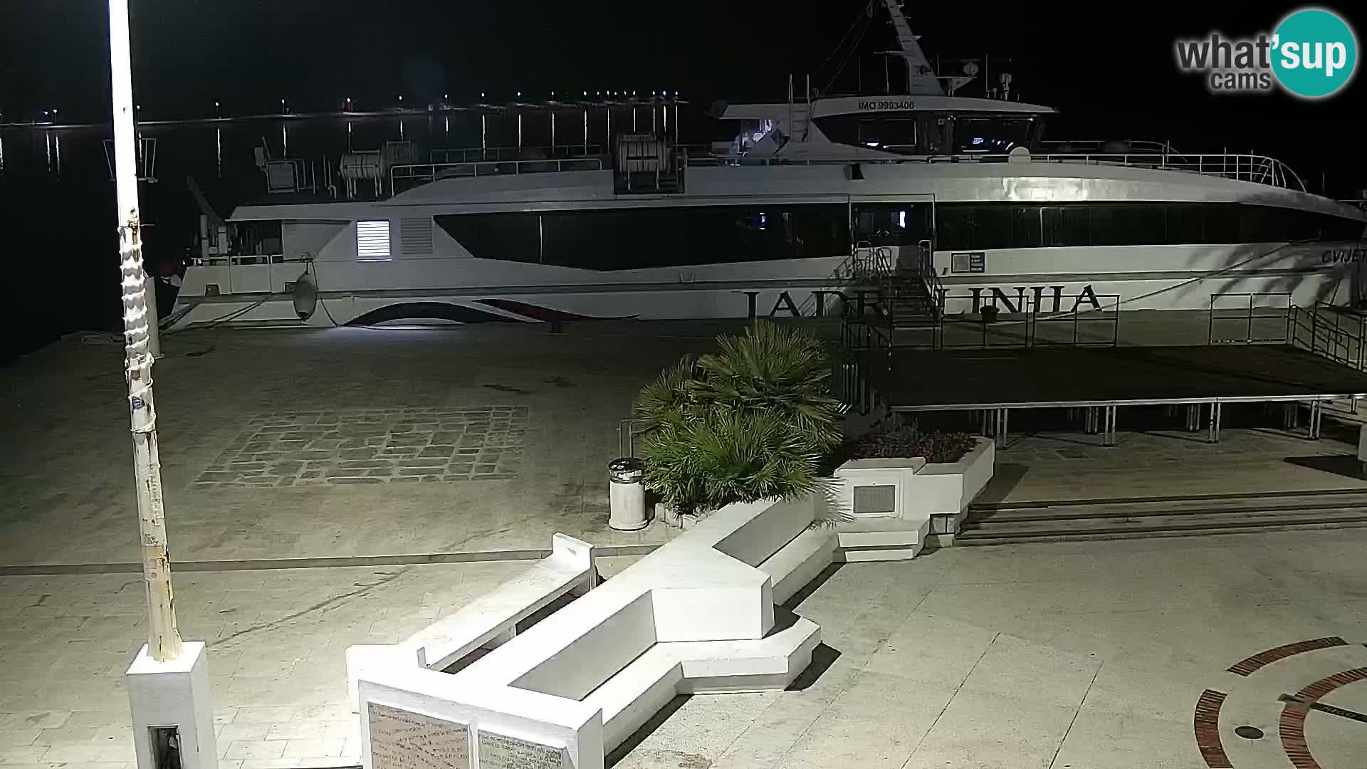 Webcam Novalja seaside promenade
