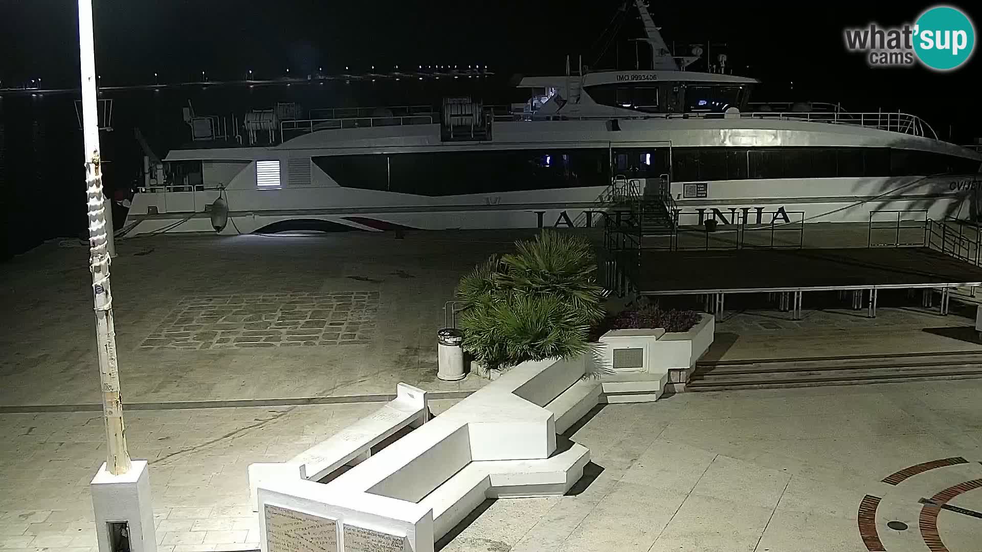 Webcam Novalja seaside promenade