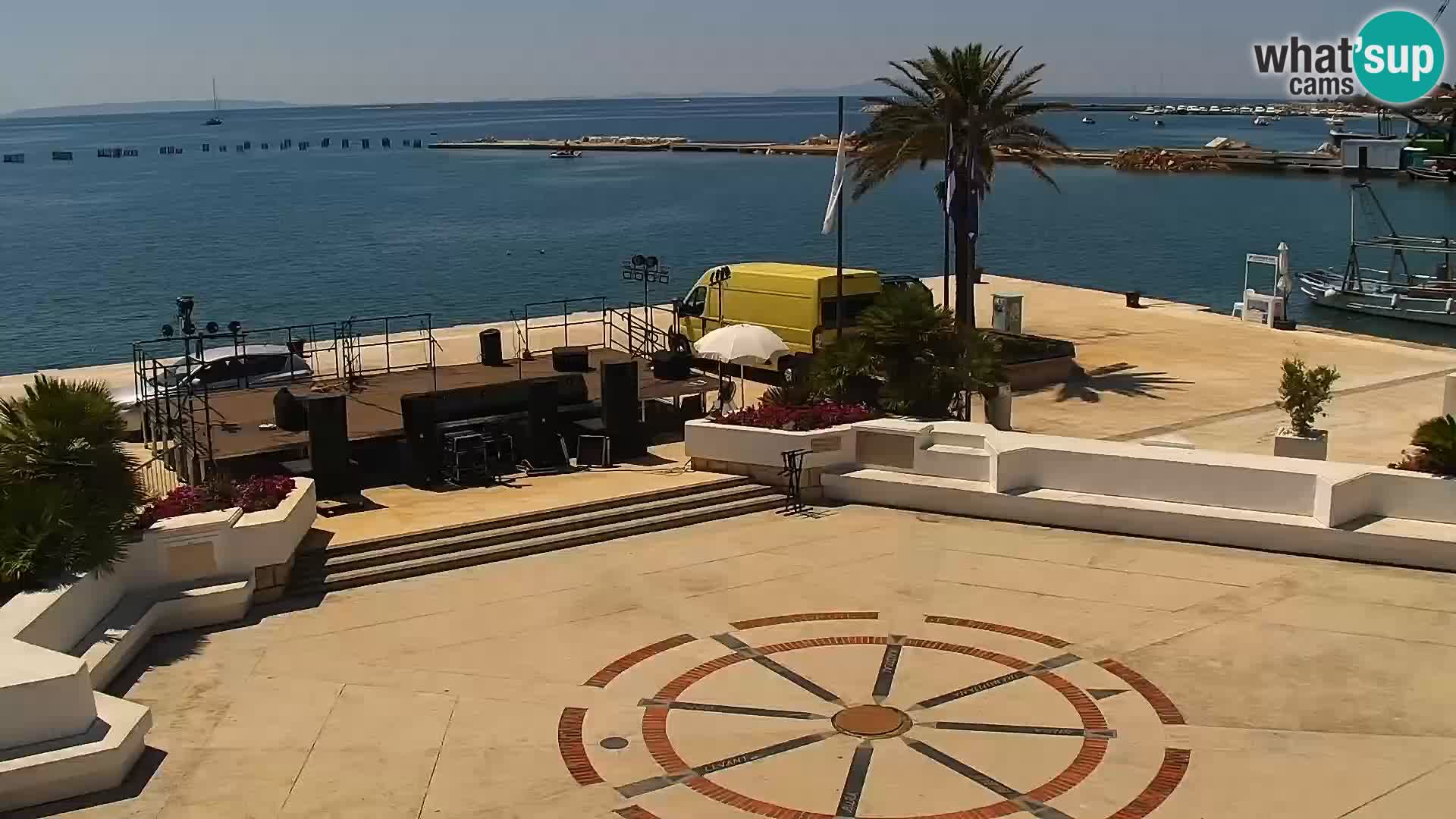 Web kamera Novalja promenada
