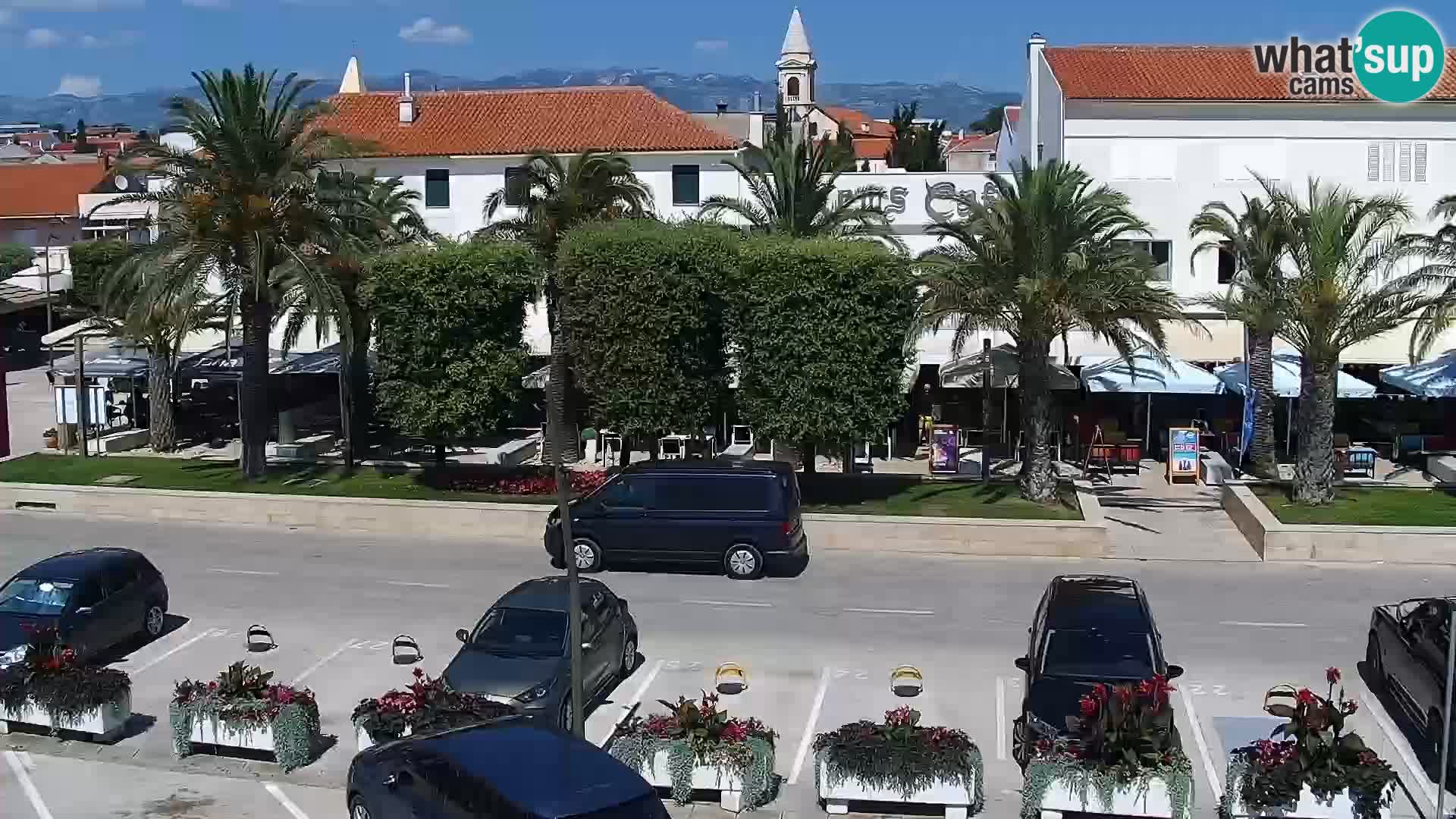 Novalja spletna kamera promenada