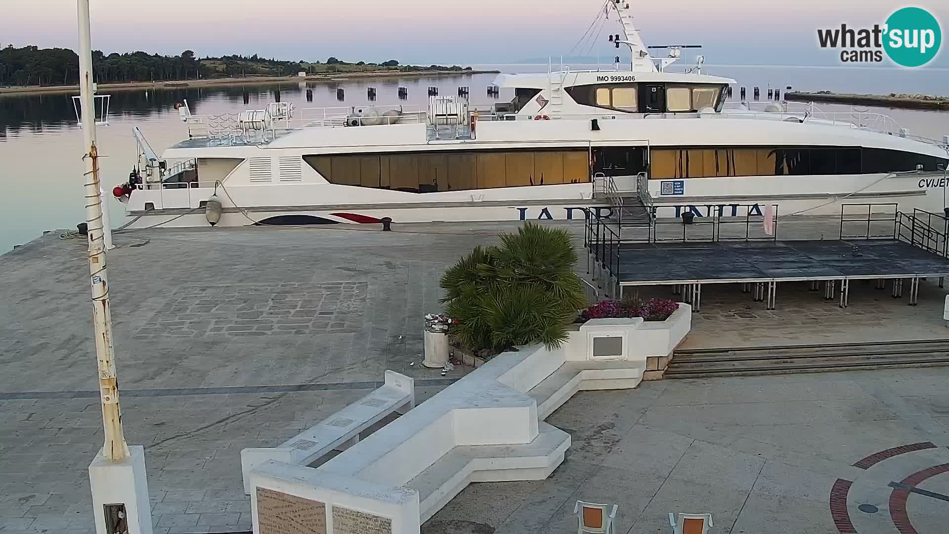 Livecam Promenade a Novalja