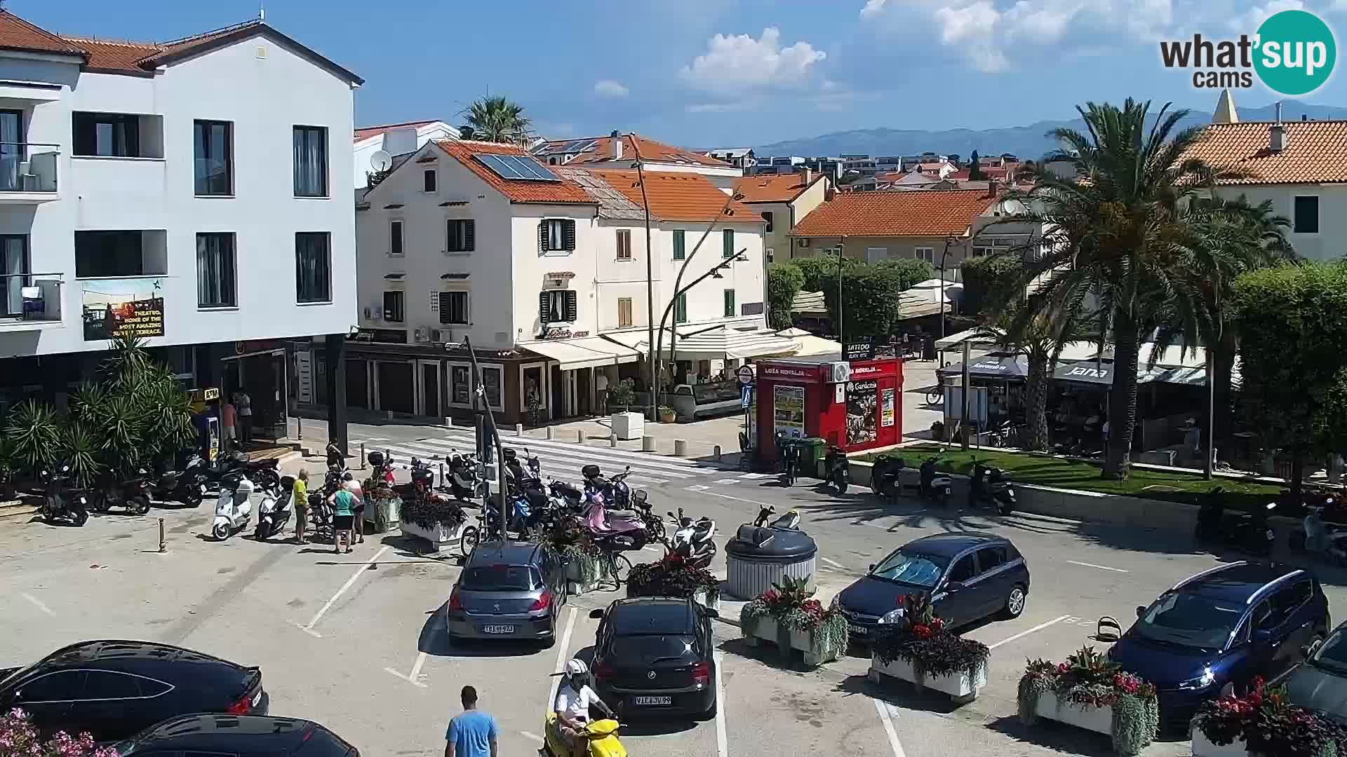 Novalja spletna kamera promenada
