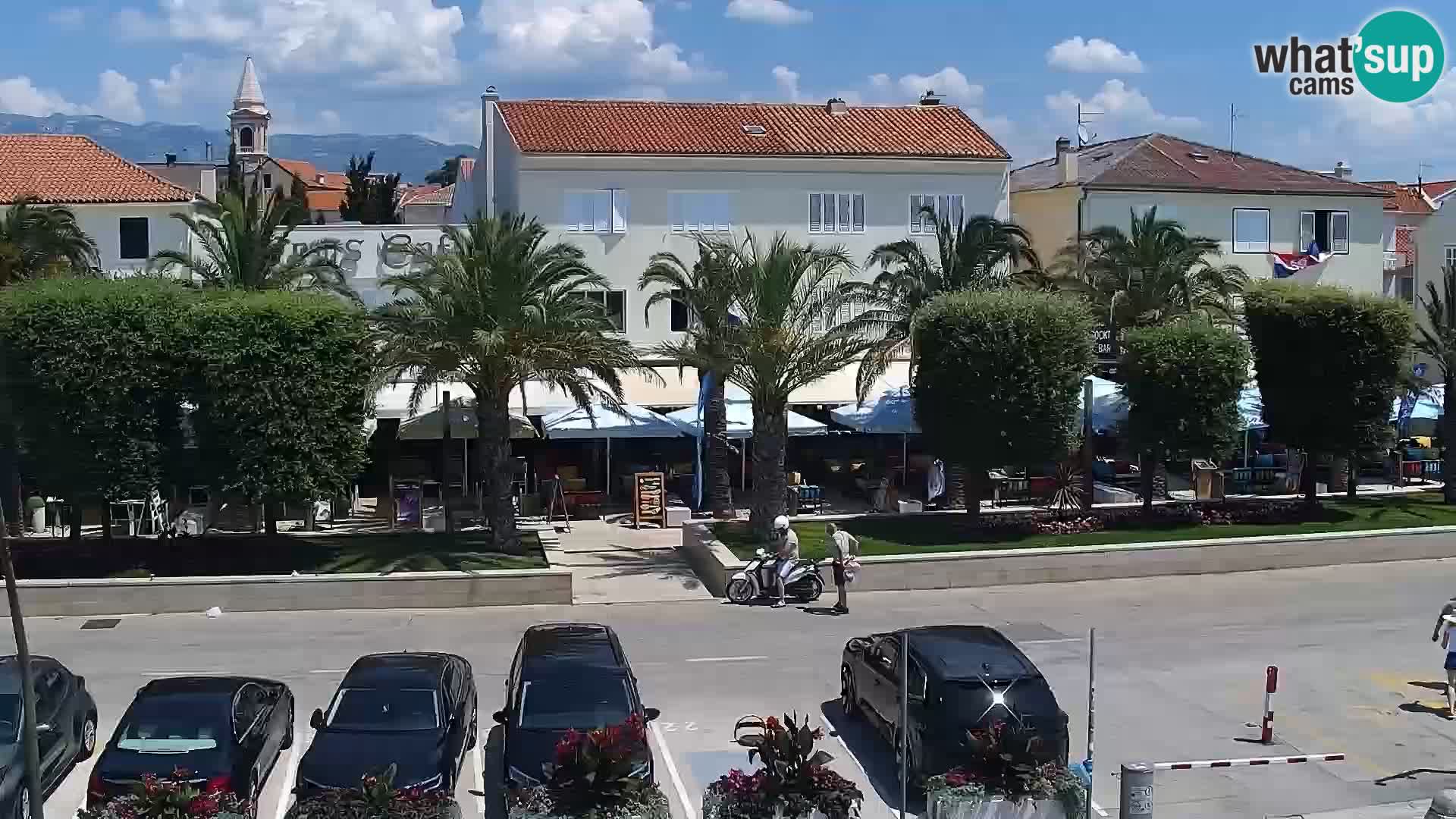 Novalja spletna kamera promenada
