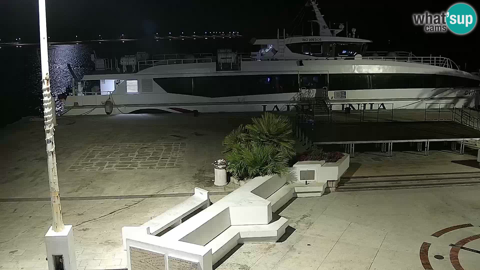 Livecam Promenade a Novalja