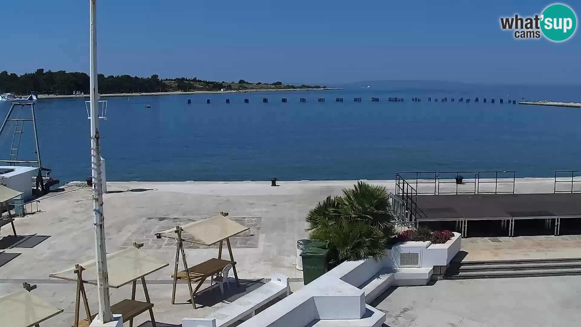 Web kamera Novalja promenada