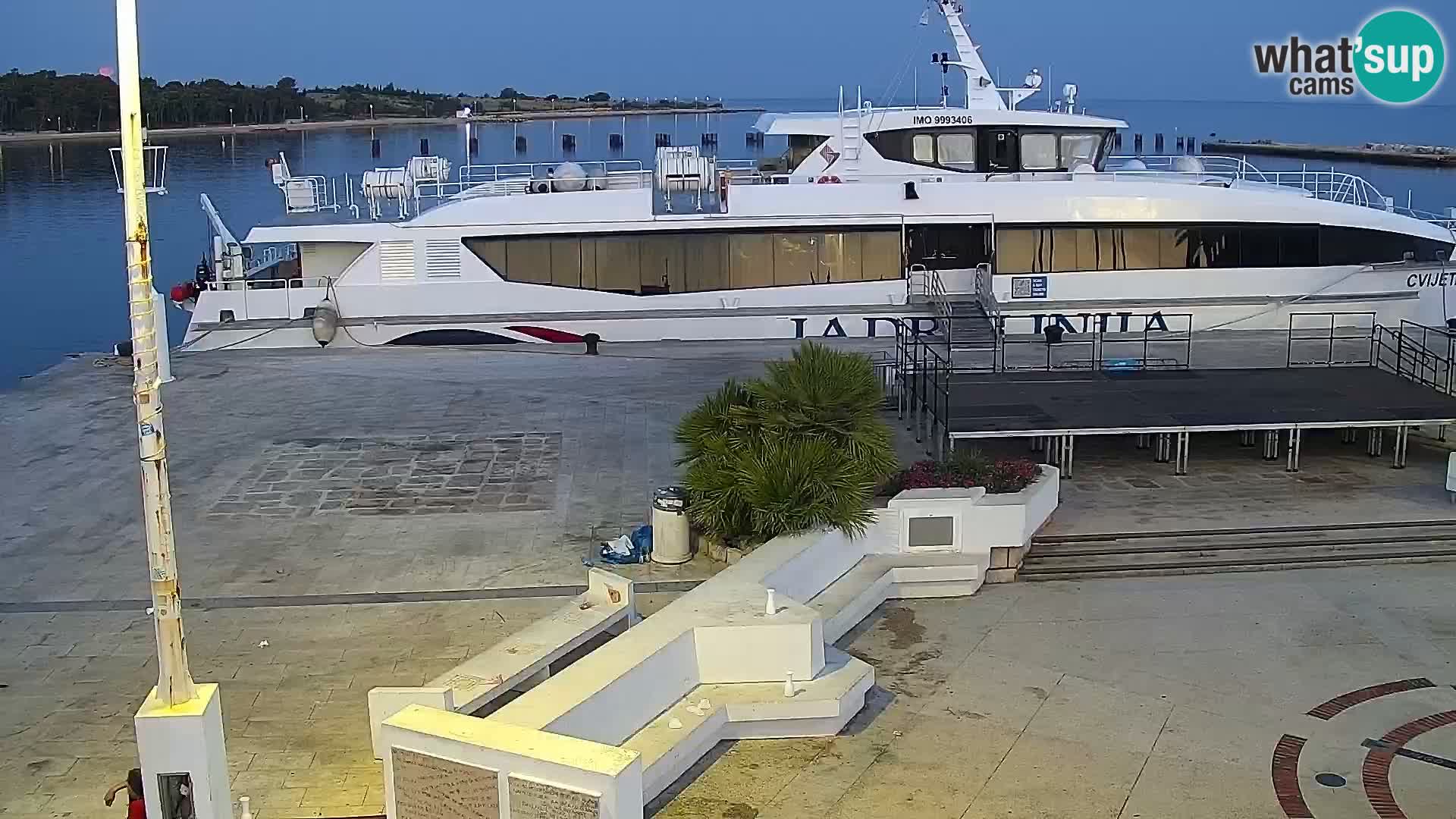 Novalja Livecam promenade