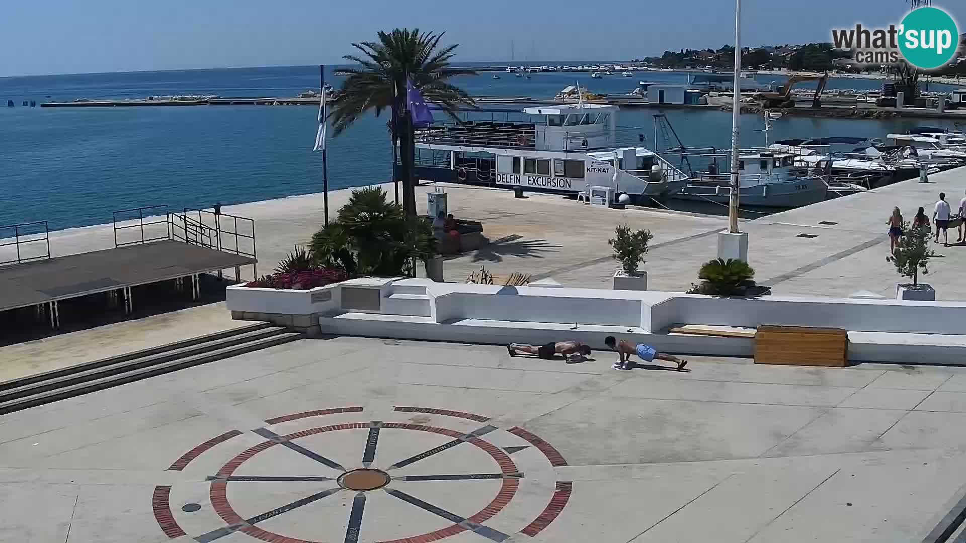 Web kamera Novalja promenada