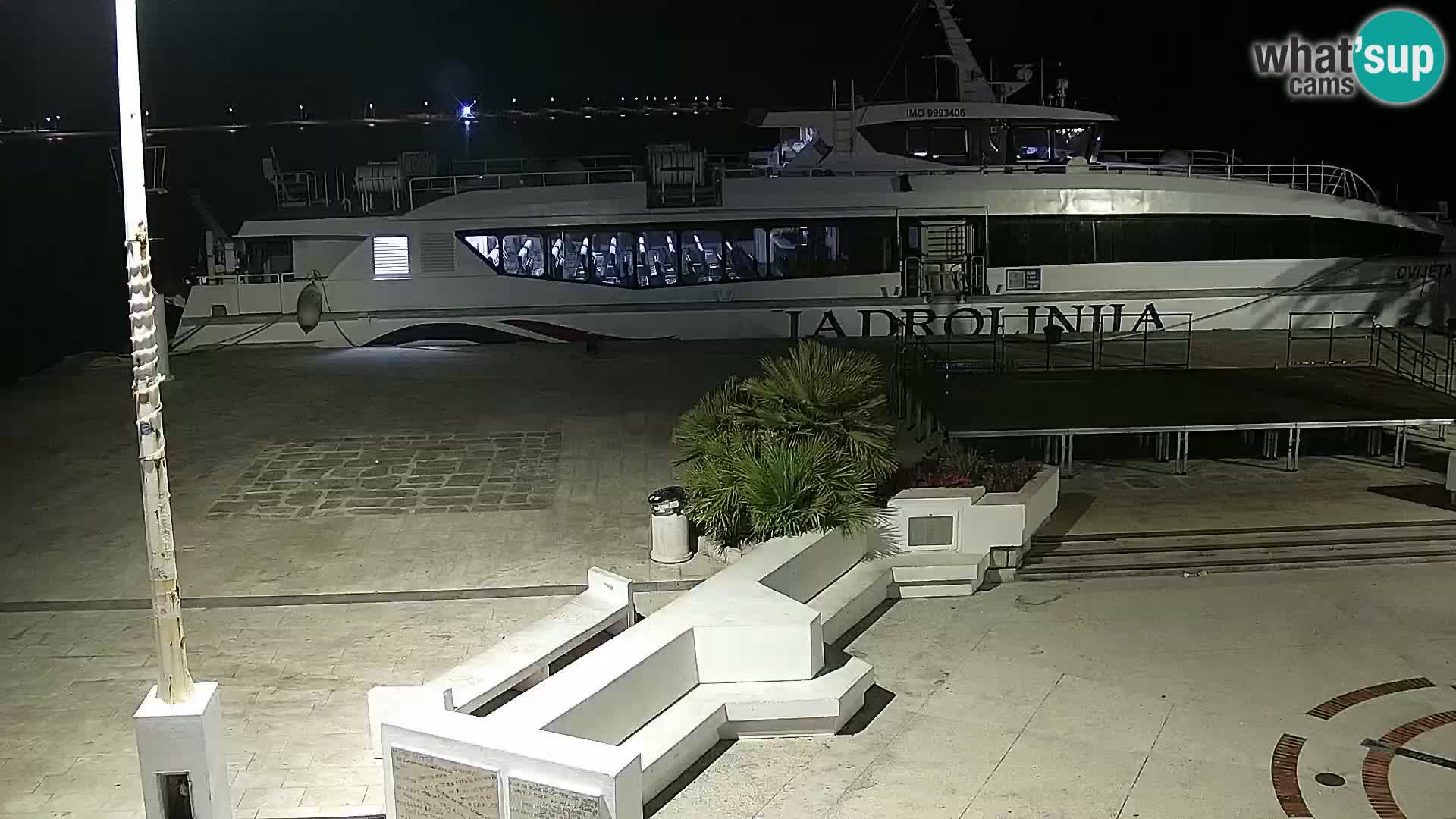 Webcam Novalja seaside promenade