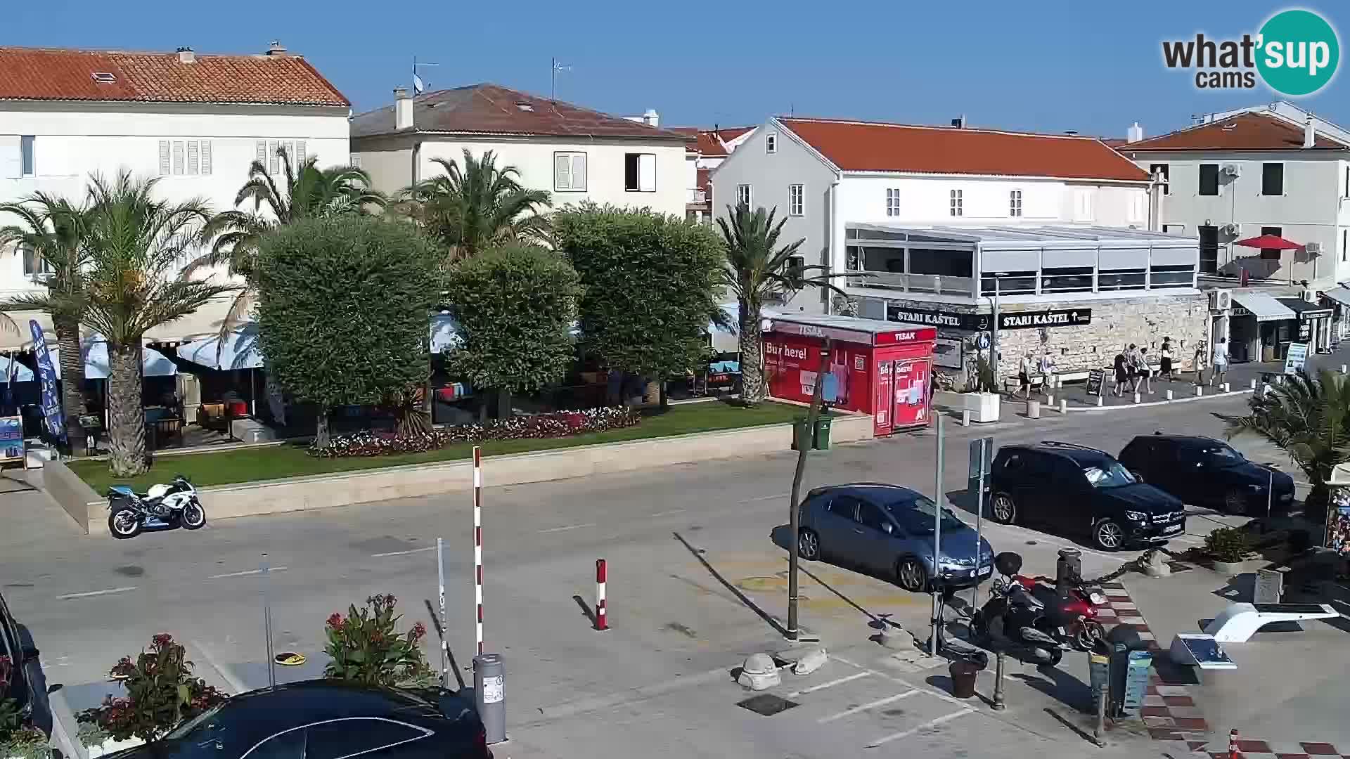 Novalja spletna kamera promenada