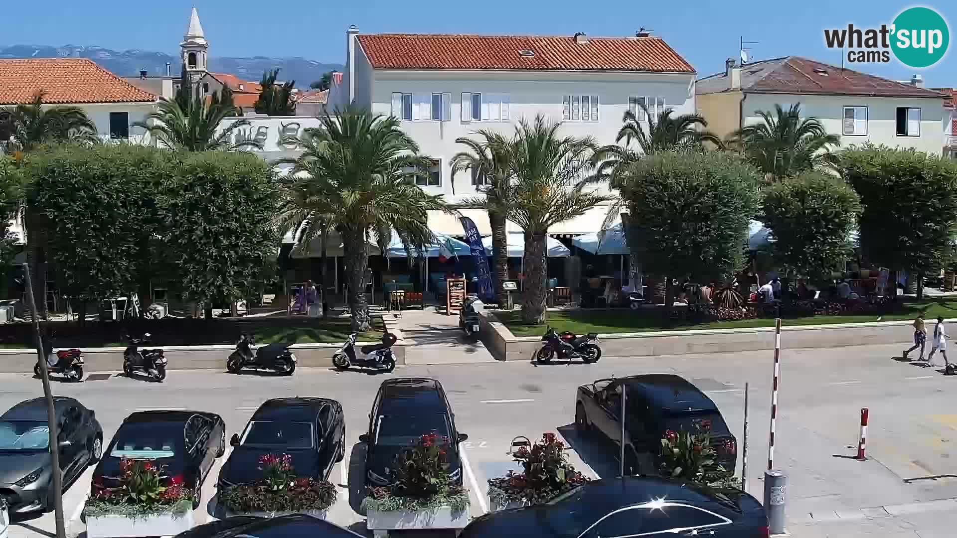 Novalja spletna kamera promenada