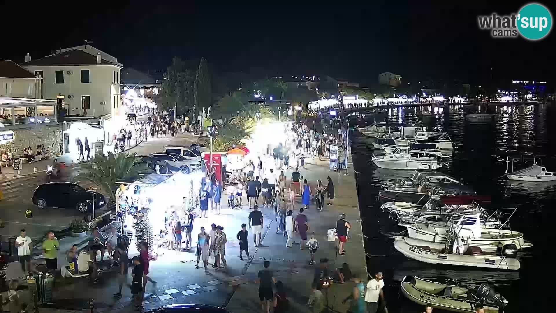 Novalja spletna kamera promenada